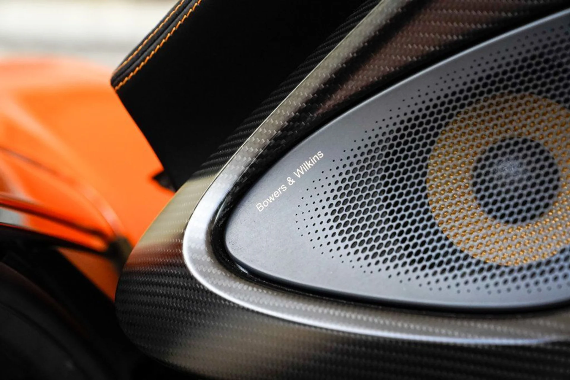 mph078_1313493921_used_2018_mclaren_570s_spider_14354_22891400_79_1024_23496a38e9