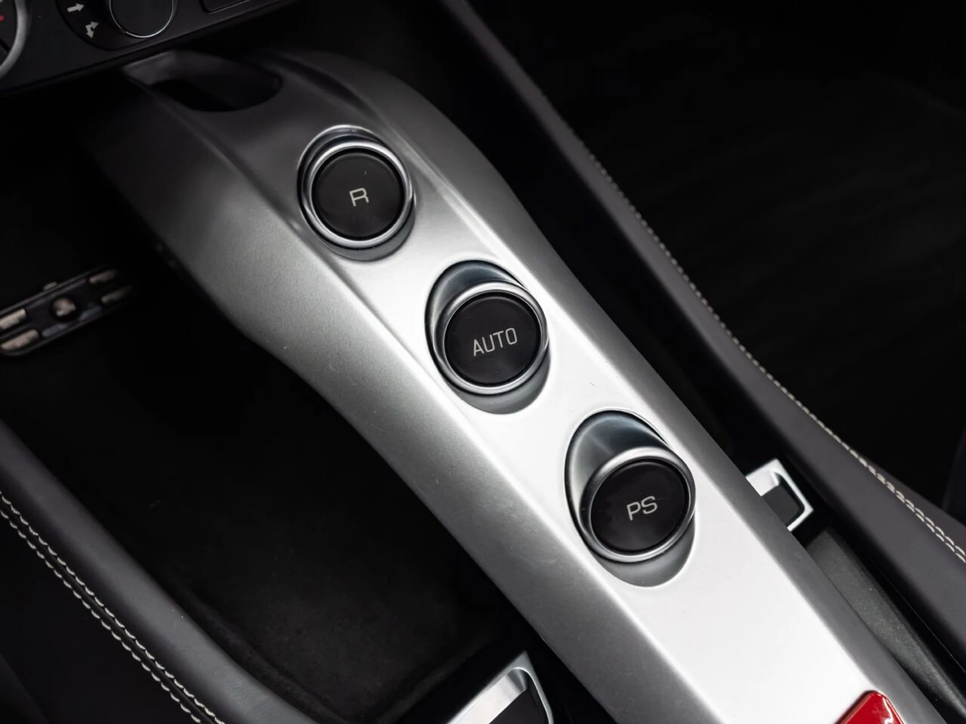 mph078_1415282077_ferrari_california_2015_e117048e69