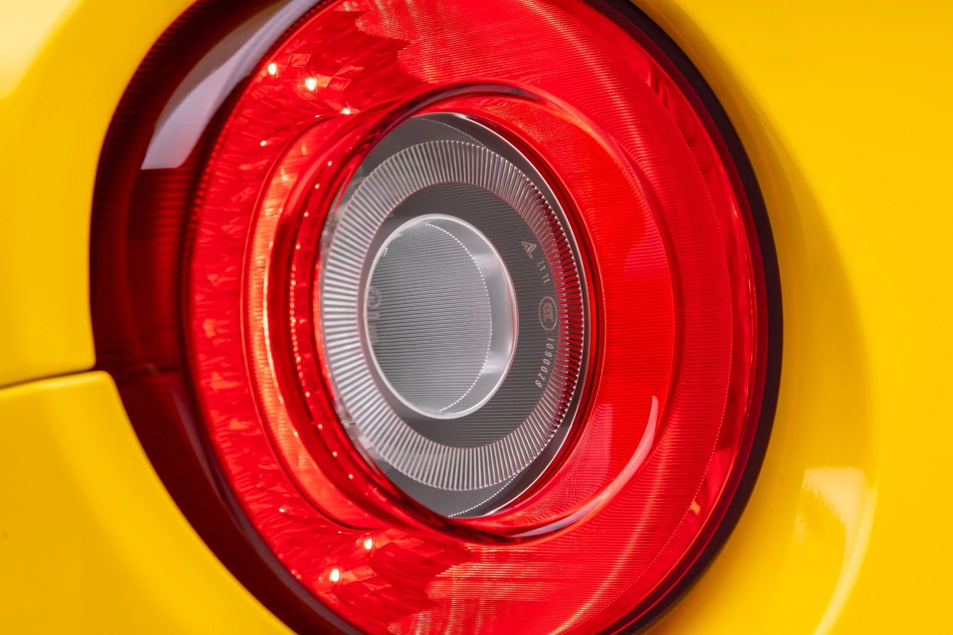 mph078_1499617263_Used_2014_Ferrari_F12berlinetta_1766171664_9e86f0108a