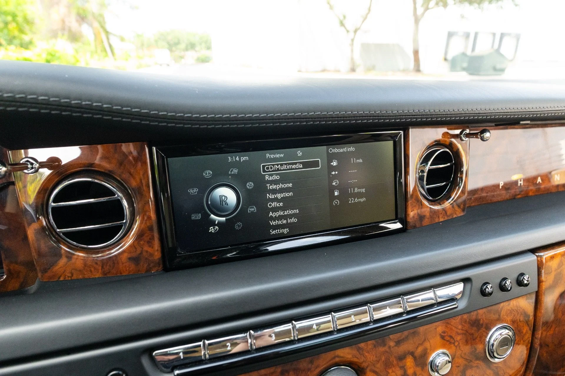 mph078_1580784991_Used_2015_Rolls_Royce_Phantom_1779983365_3bfa7df2c4