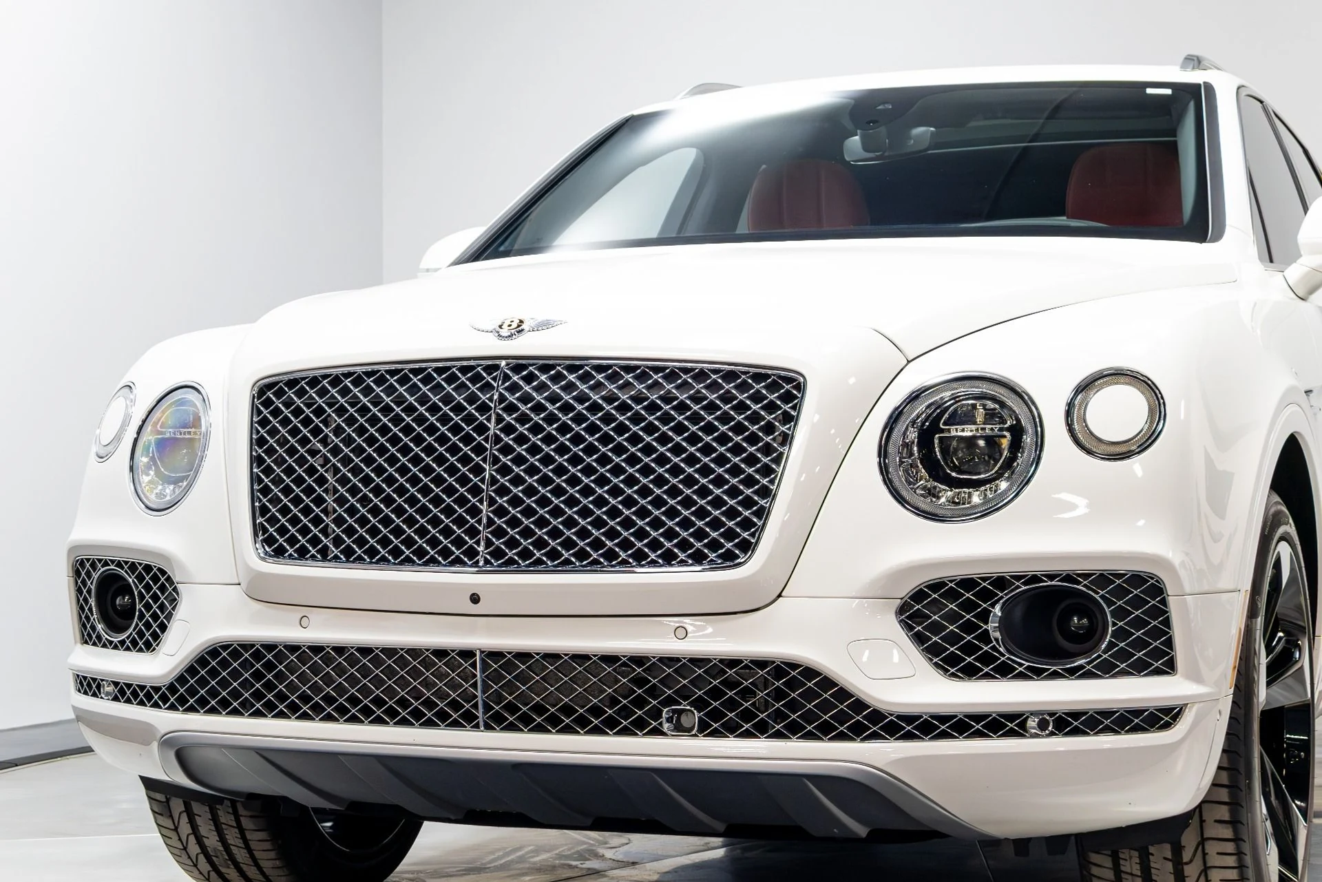mph078_1737948446_Used_2020_Bentley_Bentayga_V8_1774292202_5882b871c4