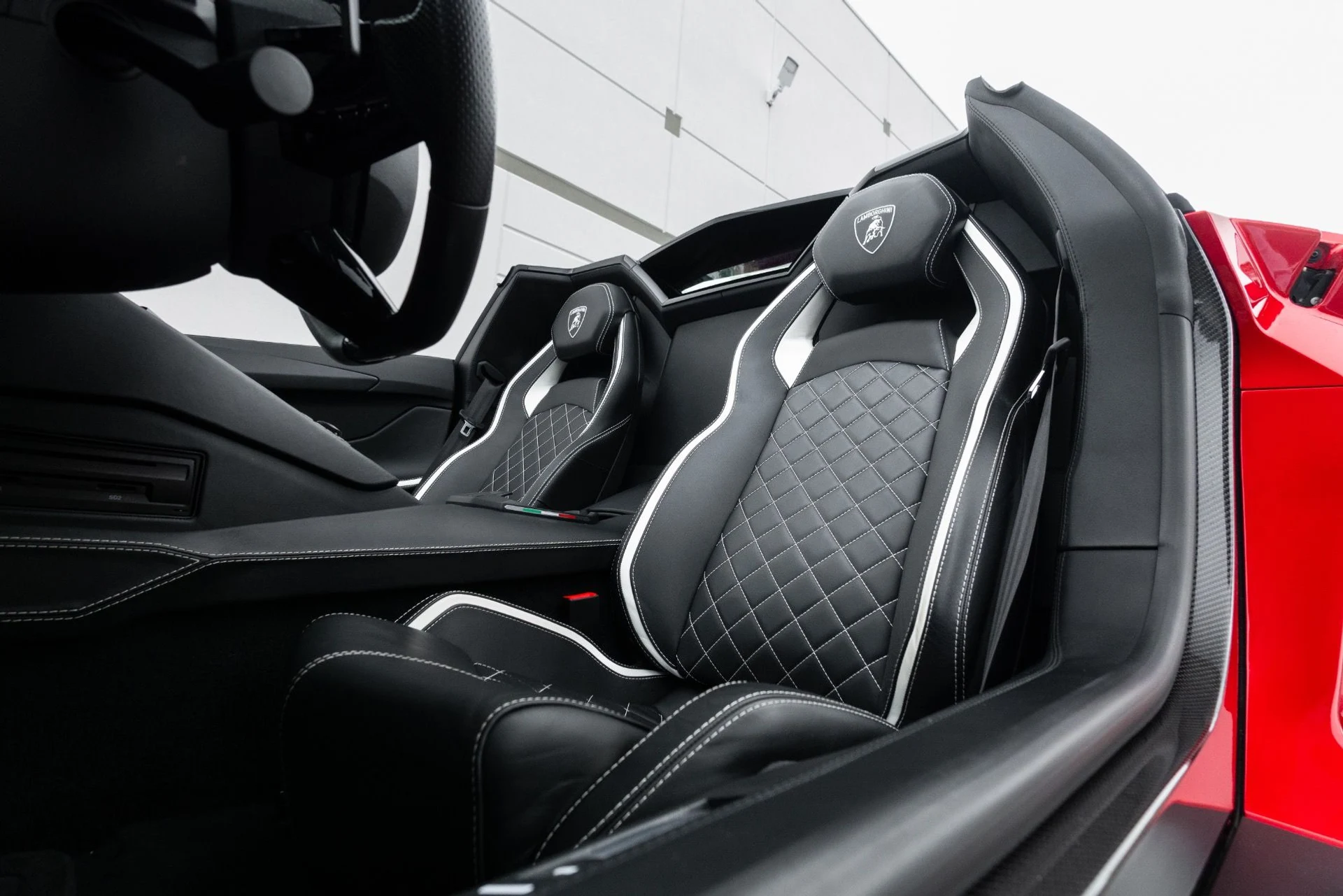 mph078_1749236450_Used_2018_Lamborghini_Aventador_Roadster_LP_740_4_S_1770343008_353d46de28