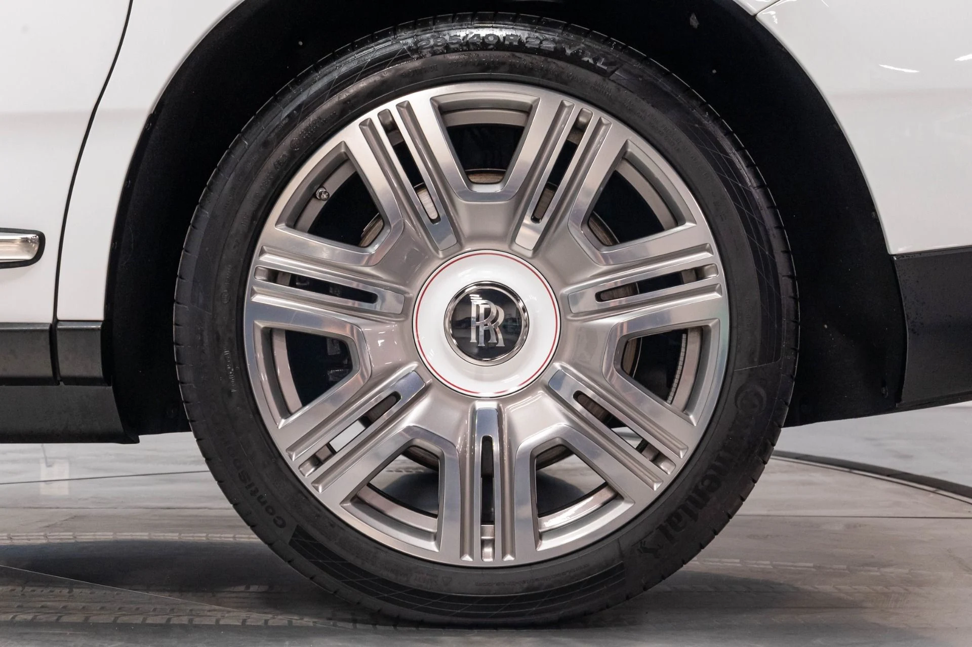 mph078_1758719105_Used_2023_Rolls_Royce_Cullinan_Base_1784654750_2f65b1b09d