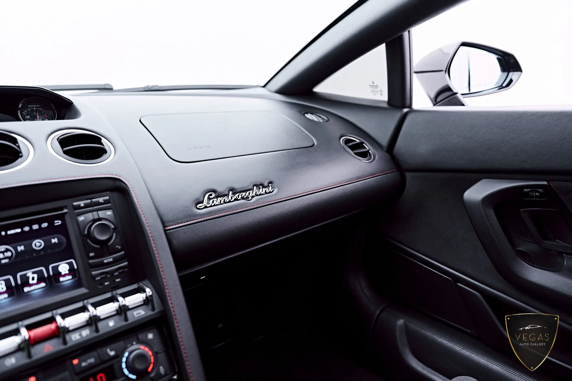 mph078_1973859015_Used_2013_Lamborghini_Gallardo_LP_550_2_1782343924_3c0db09e11