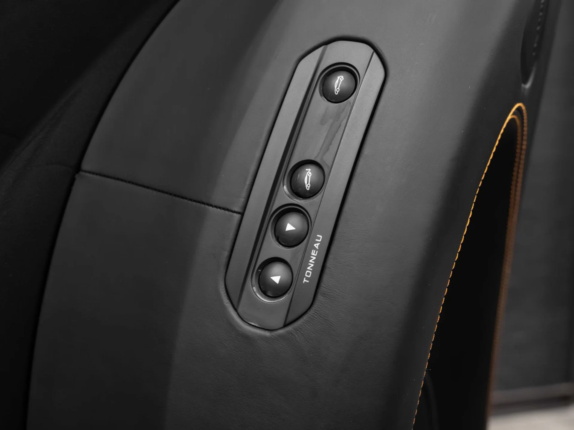 mph078_2031607852_mclaren_570s_2018_f64e91a08b