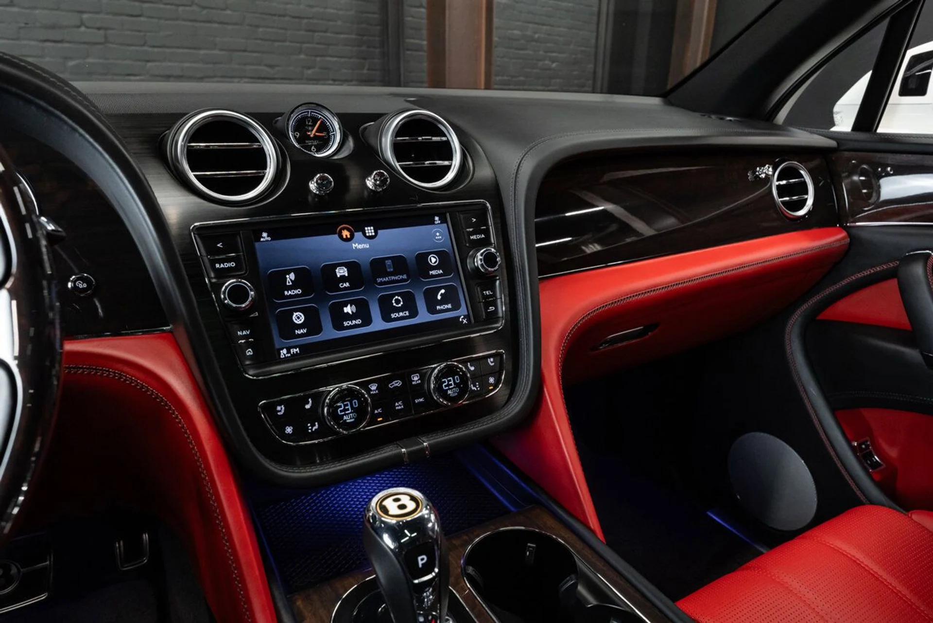 mph078_2123073608_bentley_bentayga_2019_be07ae90a1