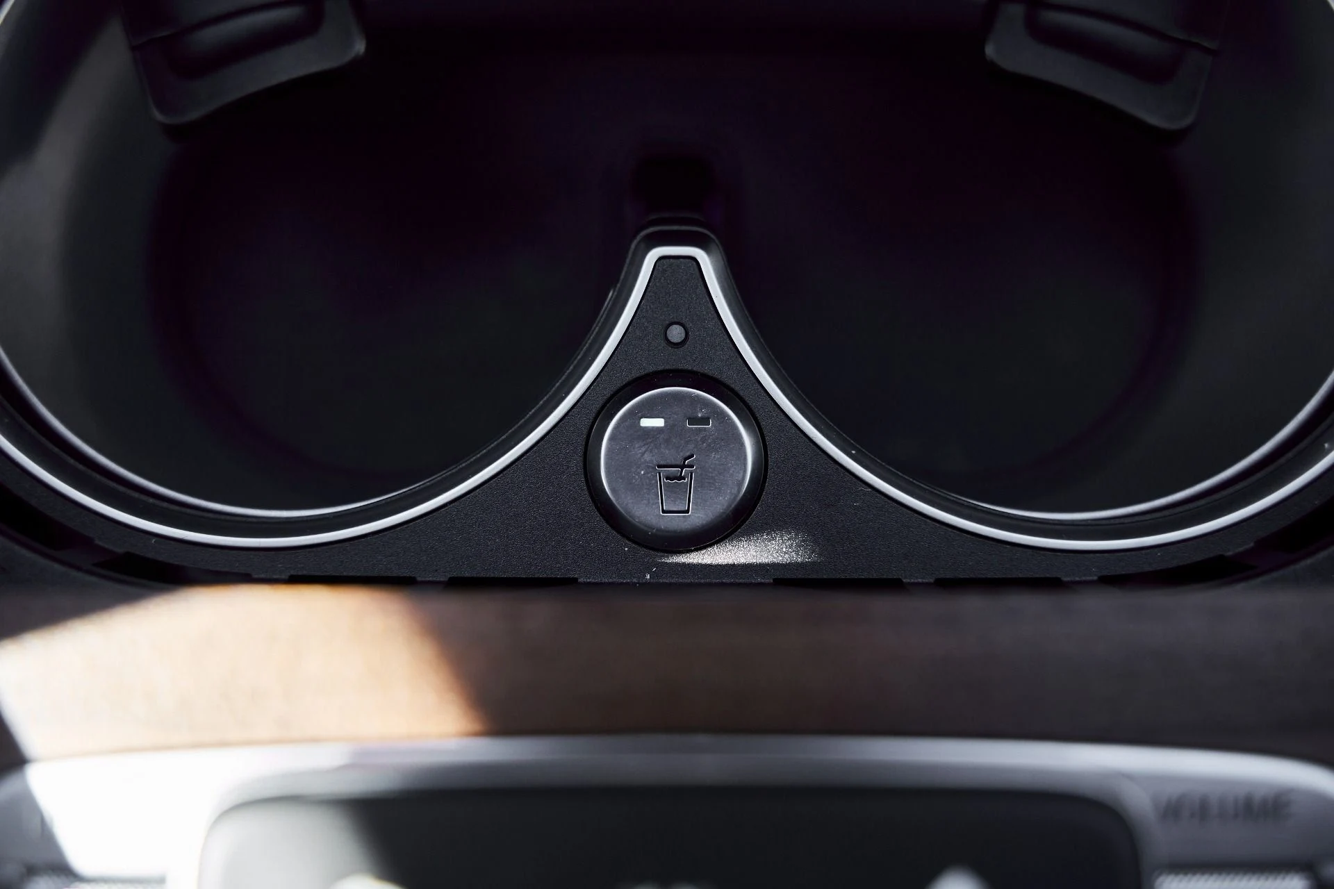 mph078_2260035484_Used_2025_Mercedes_Benz_GLS_Maybach_GLS_600_1771467941_740e9b3a0d