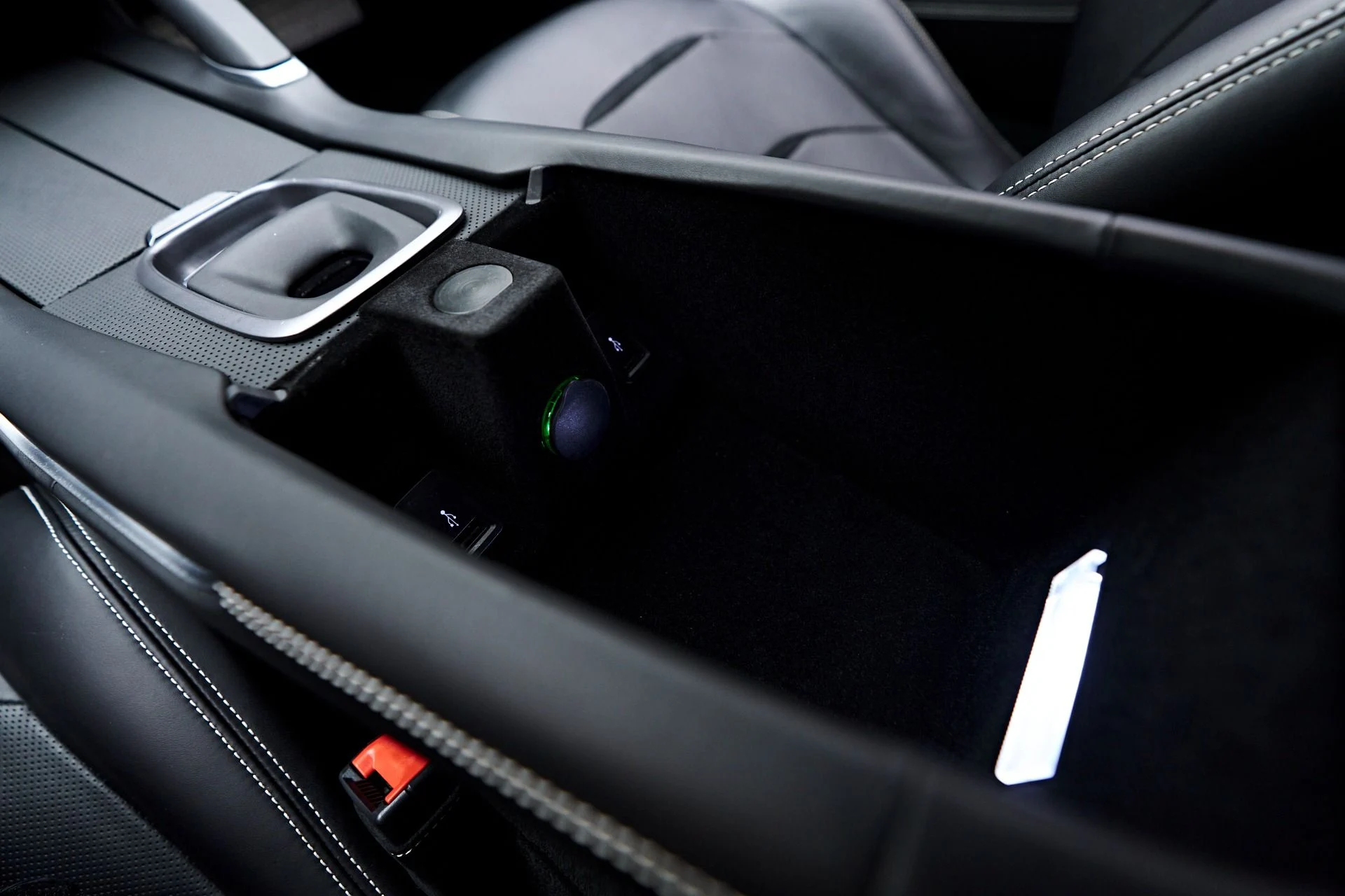 mph078_2471458132_Used_2019_Ferrari_GTC_4_Lusso_T_1758850906_62145c7718