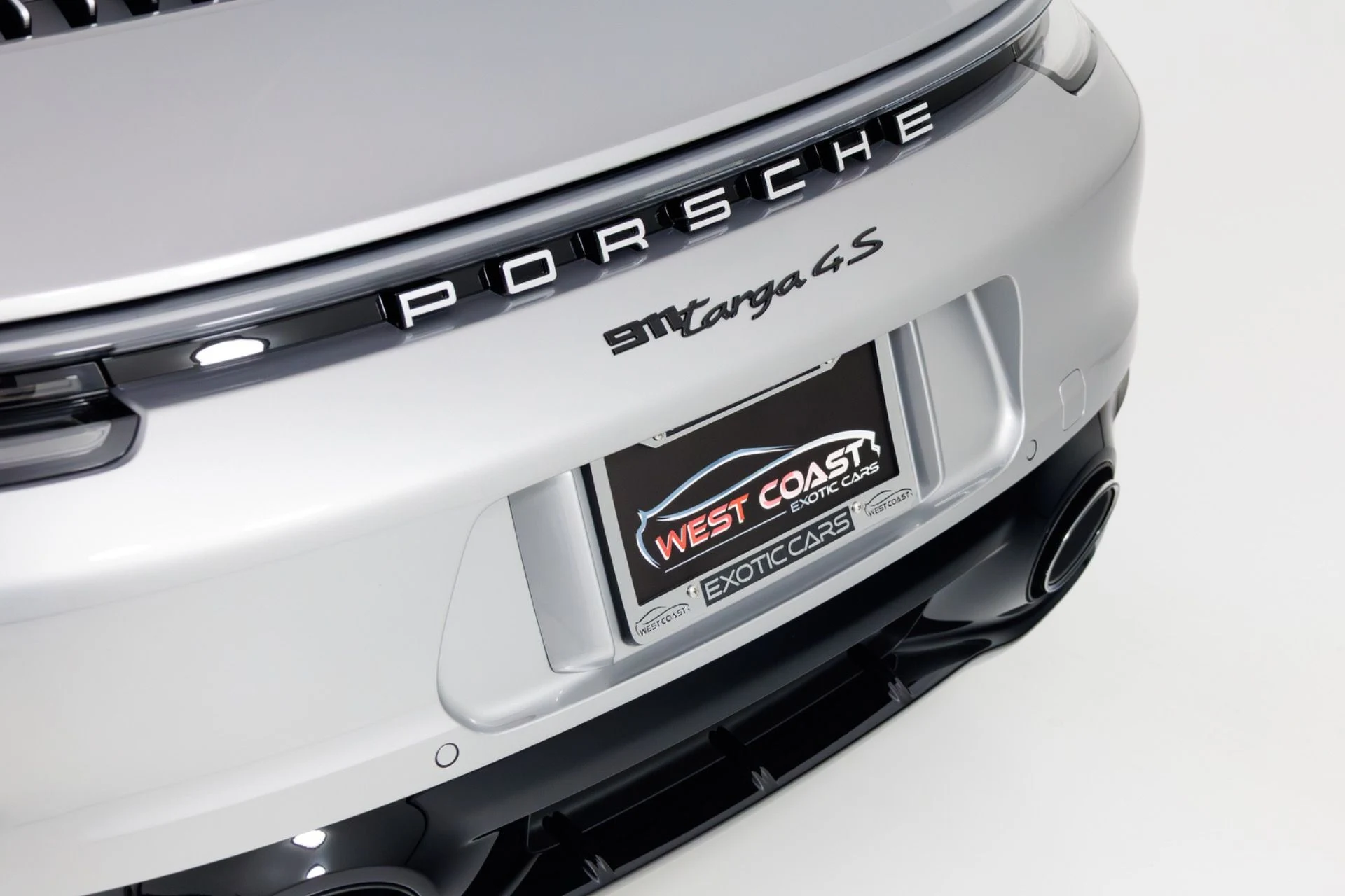 mph078_2722931337_Used_2022_Porsche_911_Targa_4_S_1772835300_54a6cbe158