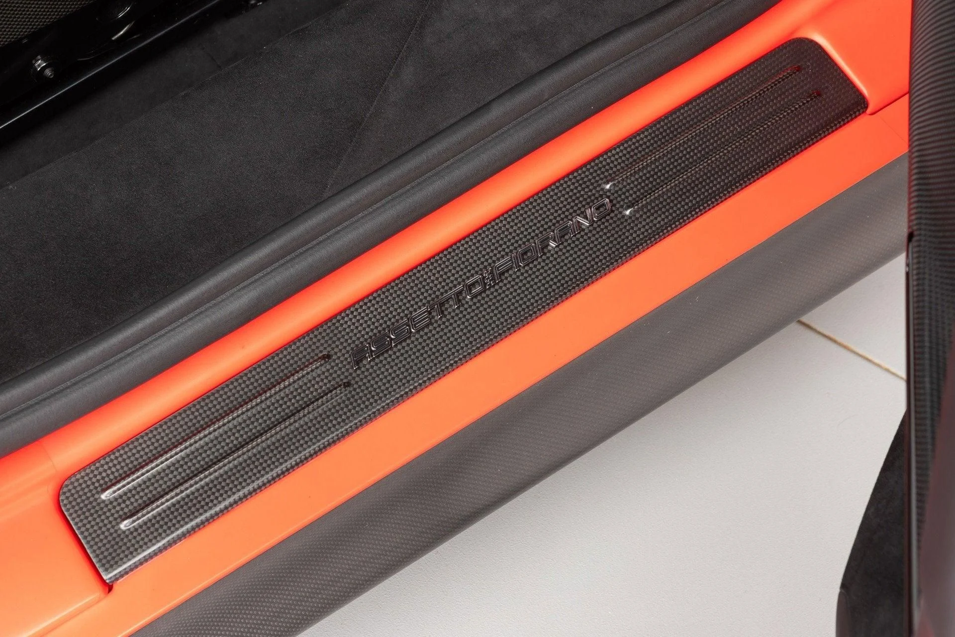 mph078_278882784_Used_2022_Ferrari_SF_90_Spider_1777367647_c918625051