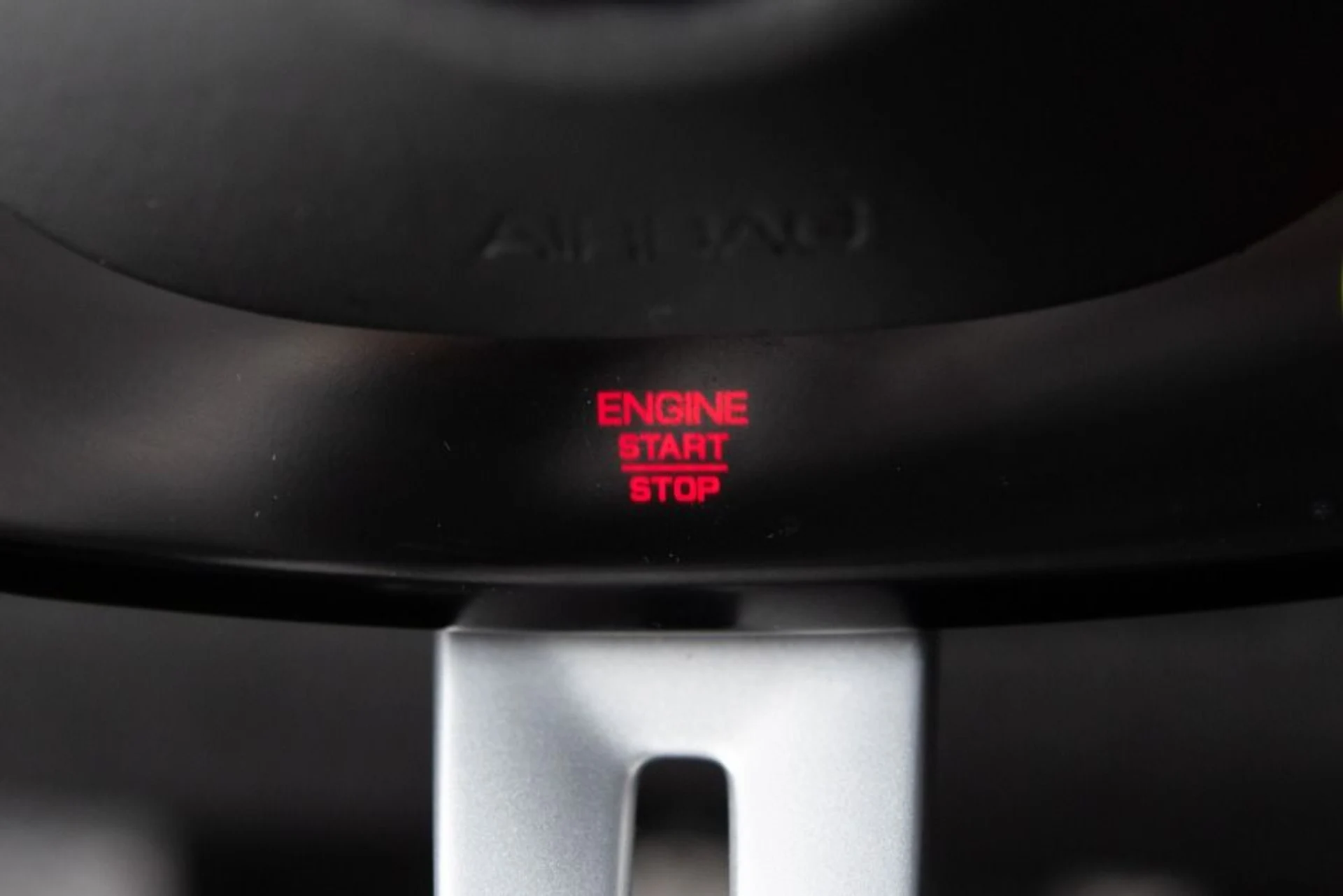 mph078_2838918554_Used_2025_Ferrari_Purosangue_8d23fc53c3