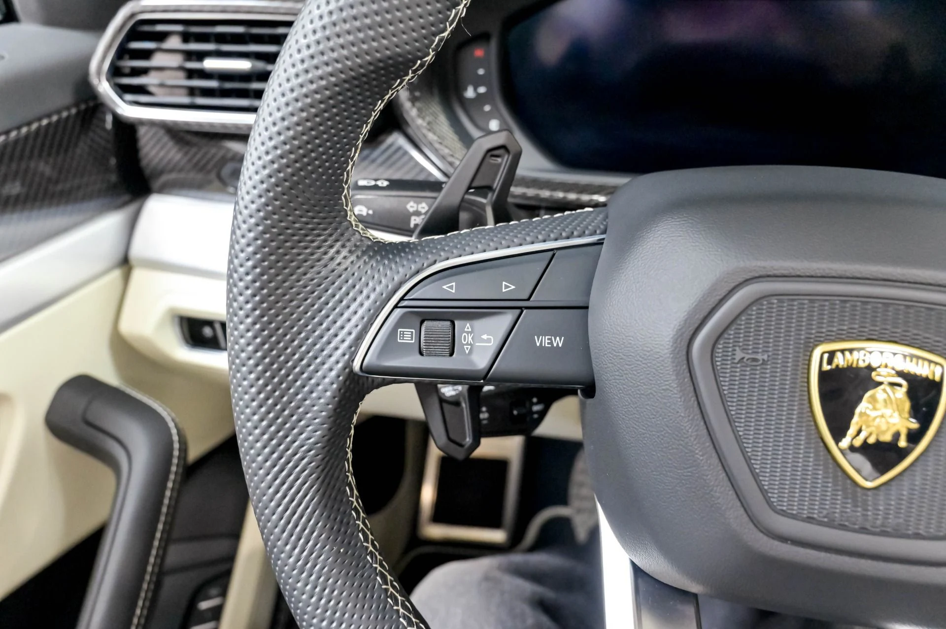 mph078_2842878310_Used_2020_Lamborghini_Urus_1778528583_14389867ab