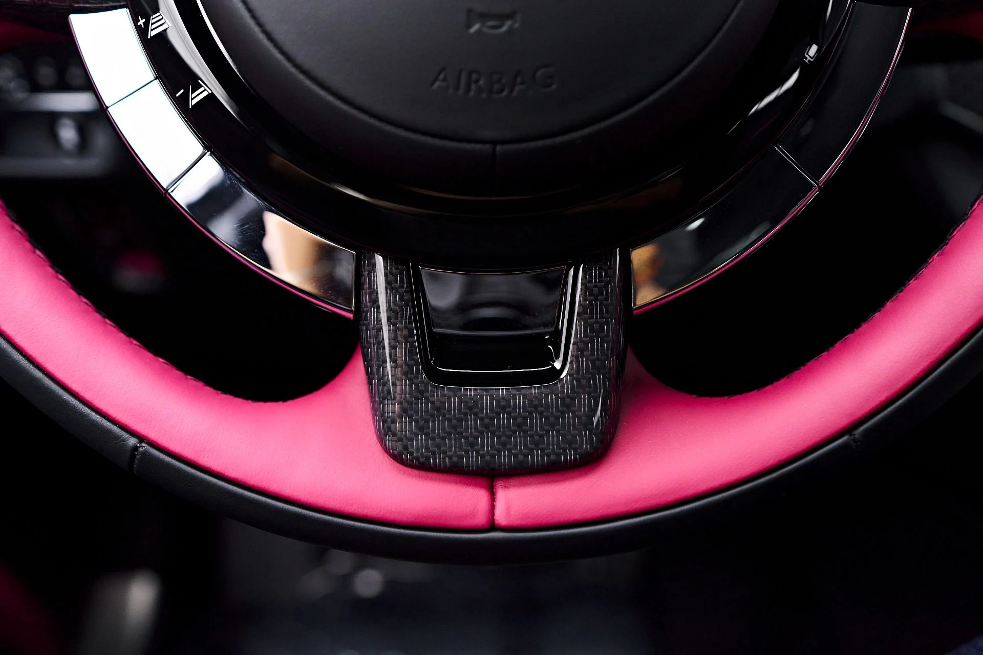 mph078_28718640_Used_2024_Rolls_Royce_Ghost_Base_1750545570_8ab80b106d