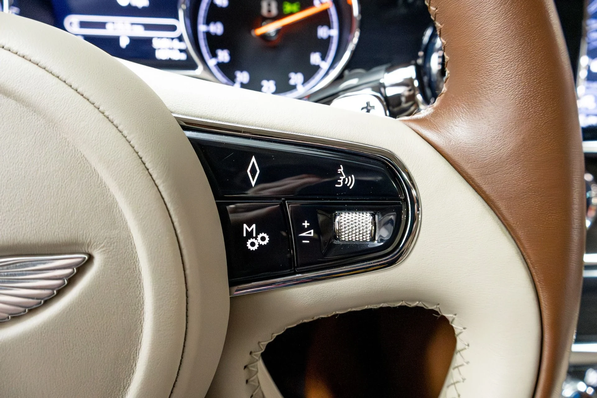 mph078_2999056586_Used_2017_Bentley_Mulsanne_Speed_1775685979_3dbcbda7ea