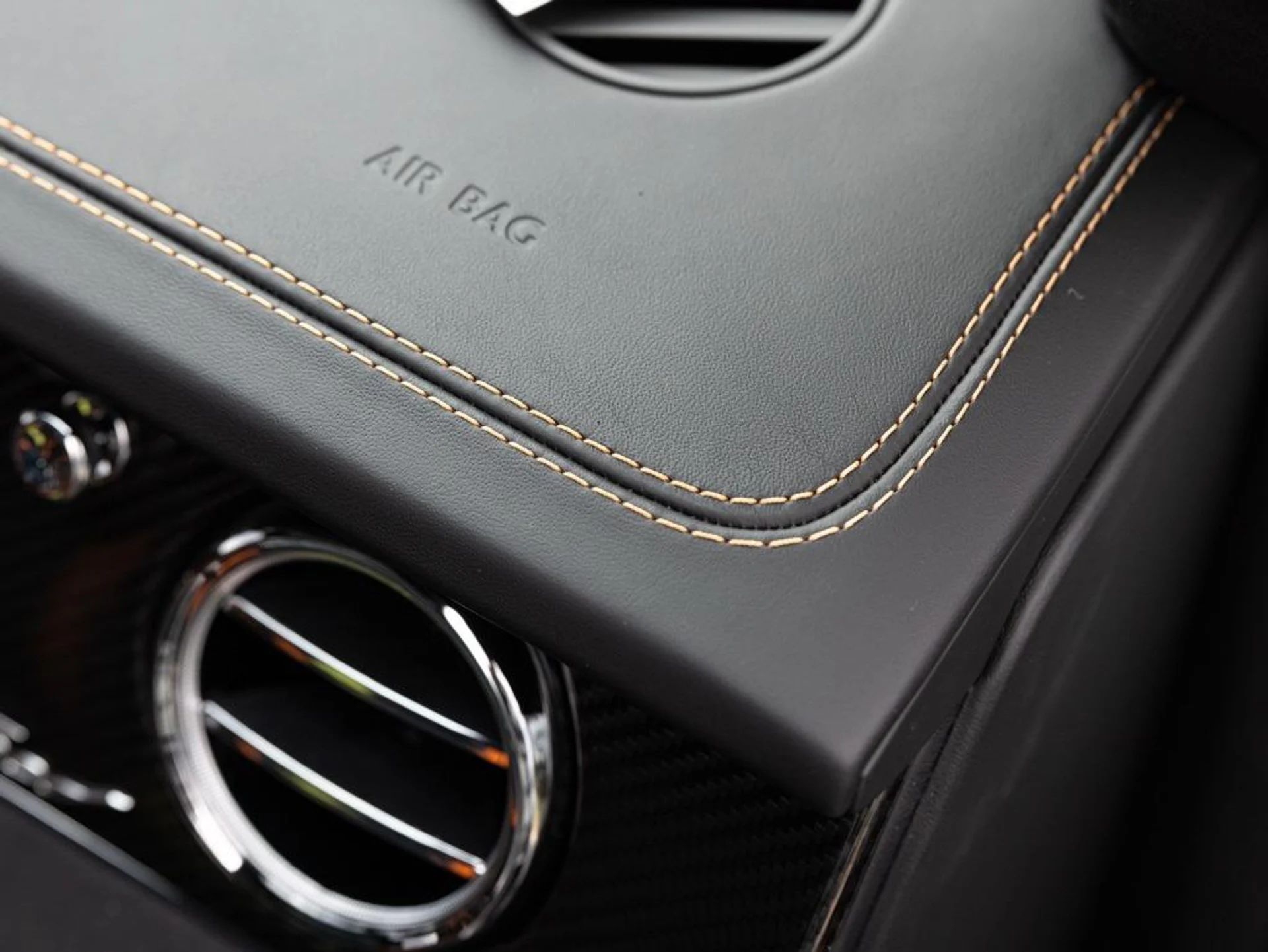 mph078_3010515717_480417655_69442343815a036f0aabfc51_d8982b3531