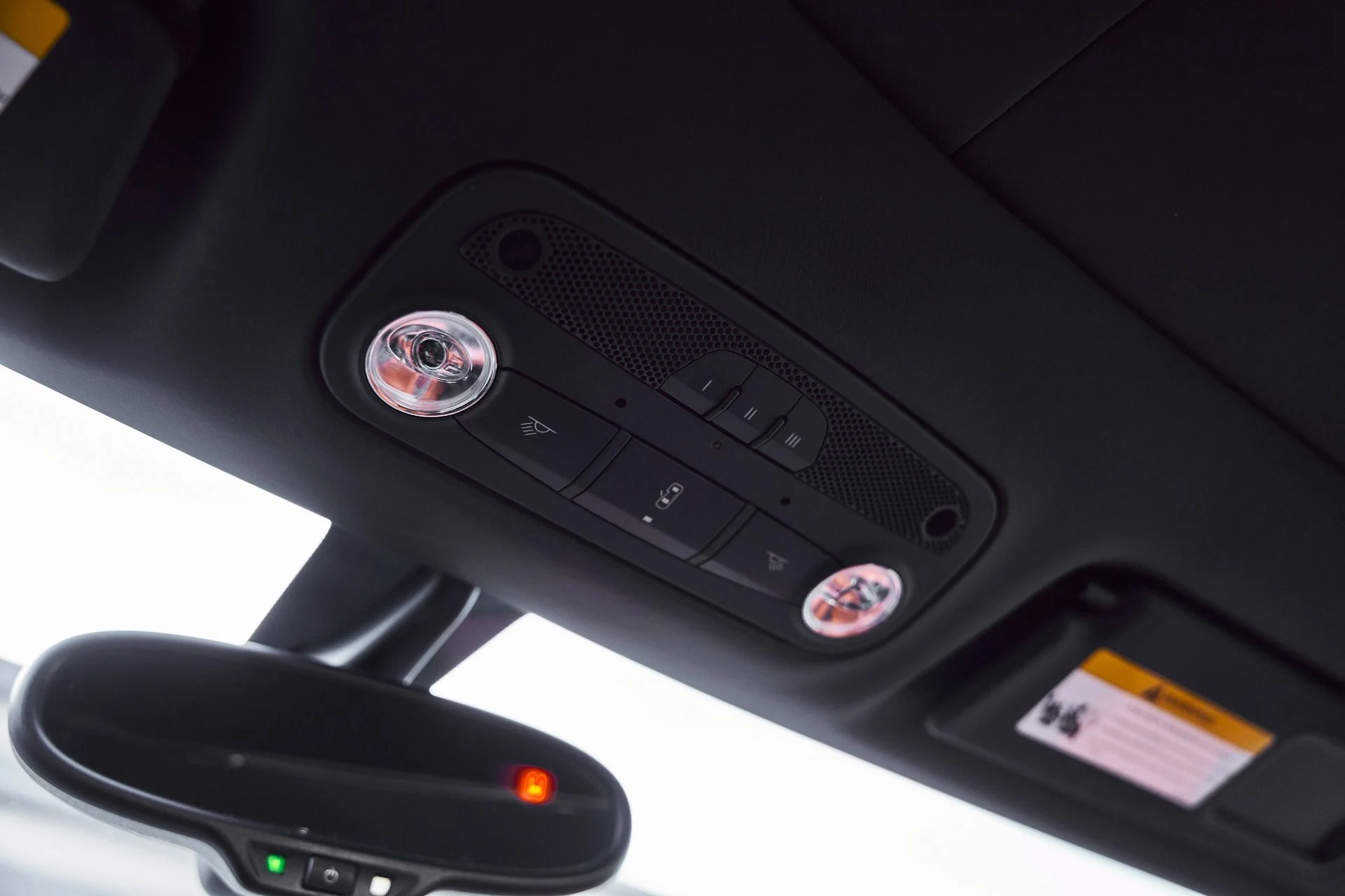 mph078_3013510677_Used_2018_Lamborghini_Aventador_S_Base_1773191930_b888ff211d