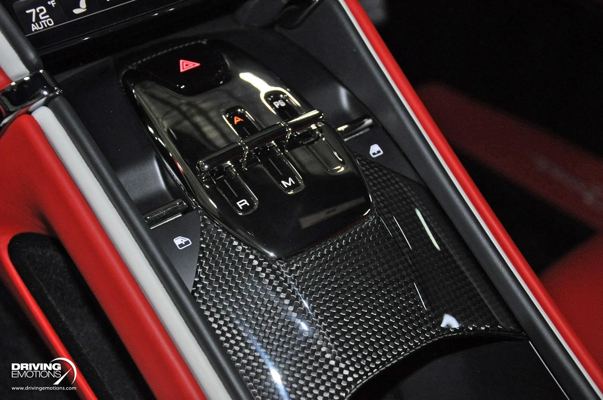 mph078_3053590495_882_p79_l_39b76e90d0