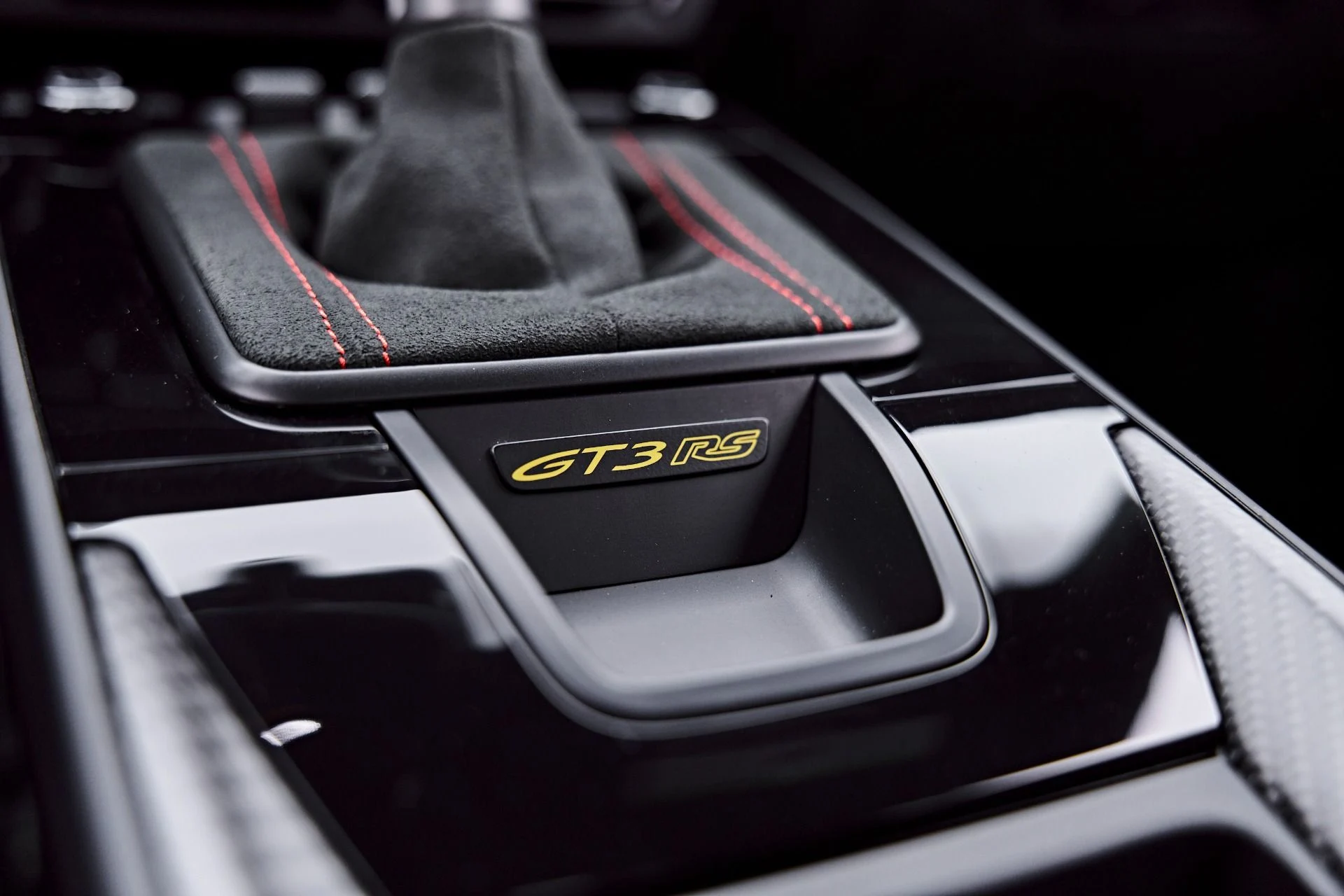 mph078_3150985283_Used_2025_Porsche_911_GT_3_RS_1785791095_73abe25a62