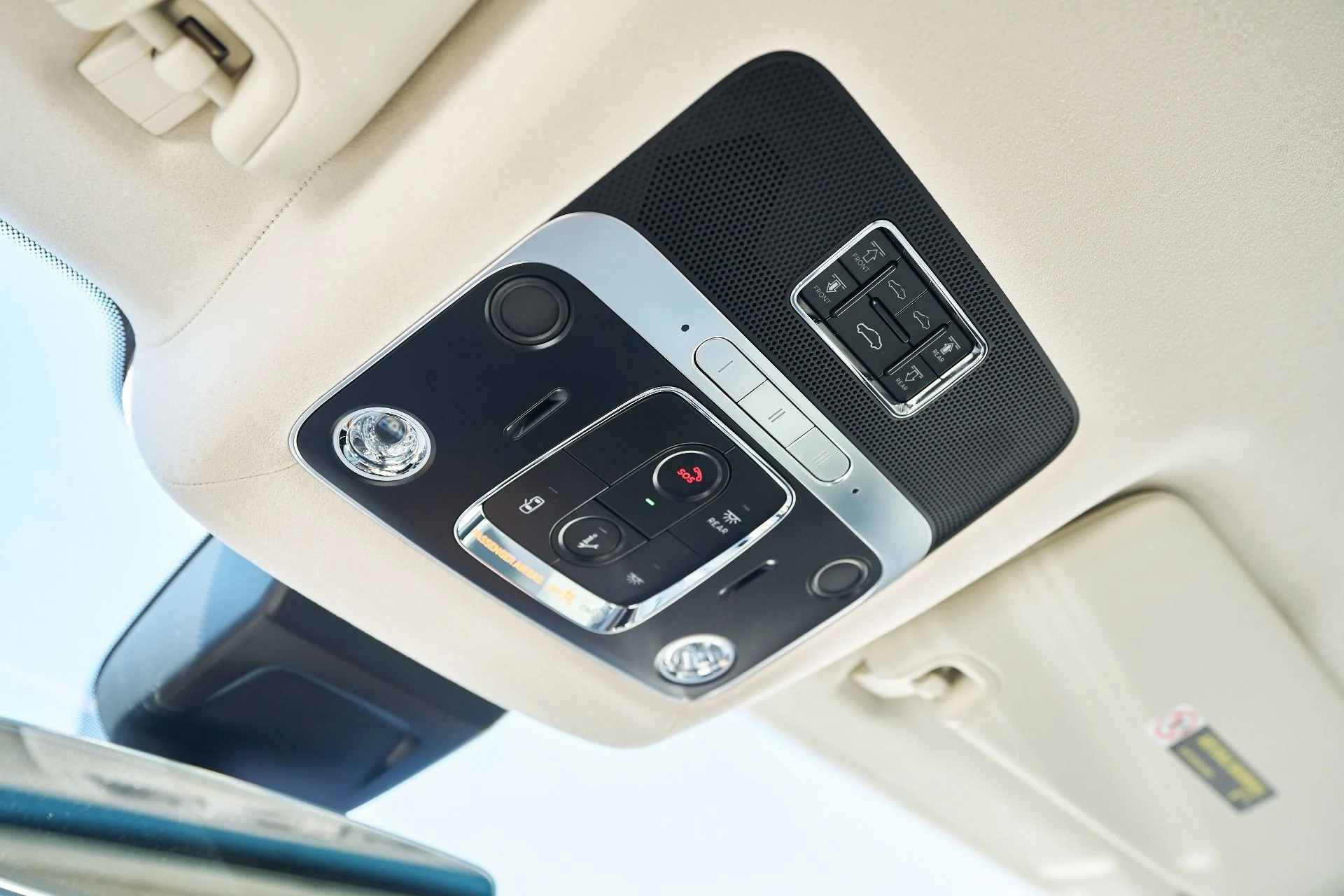 mph078_3187924383_Used_2024_Bentley_Flying_Spur_Mulliner_W12_1760650732_2d97ed2dfe