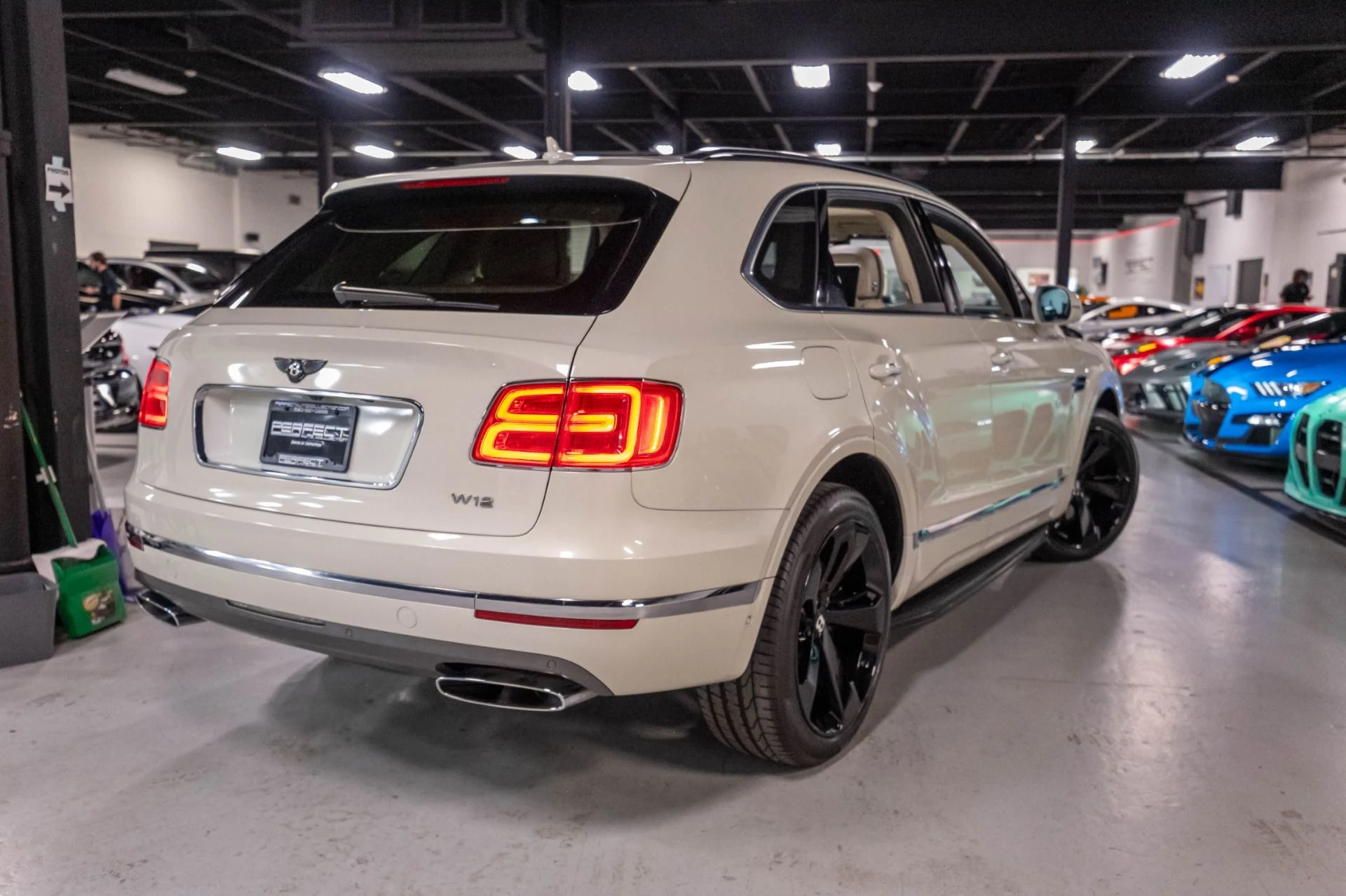 mph078_3215607921_Used_2017_Bentley_Bentayga_W12_1787159716_c43c9e5954