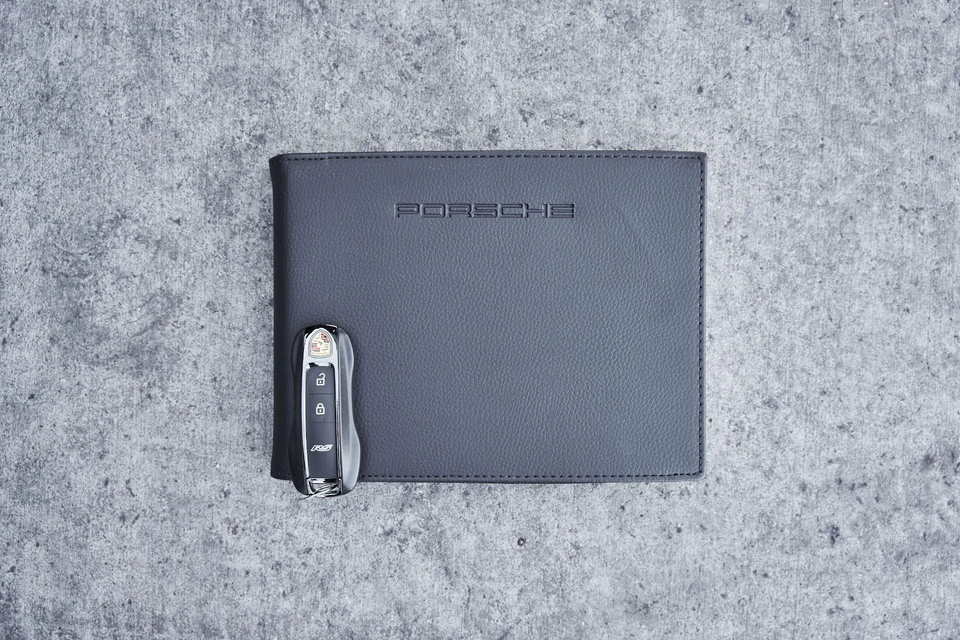 mph078_3338180172_Used_2024_Porsche_911_GT_3_RS_1766112878_34dc053168