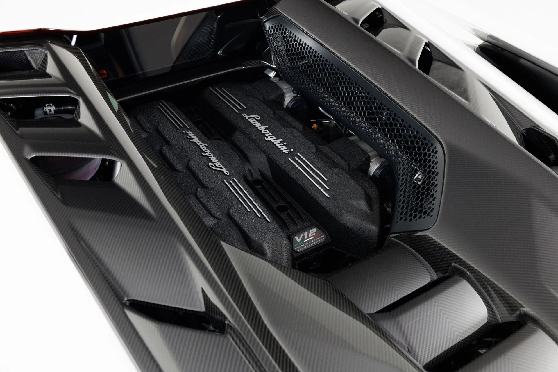 mph078_3383465507_Used_2024_Lamborghini_Revuelto_1786042599_d1676d792a