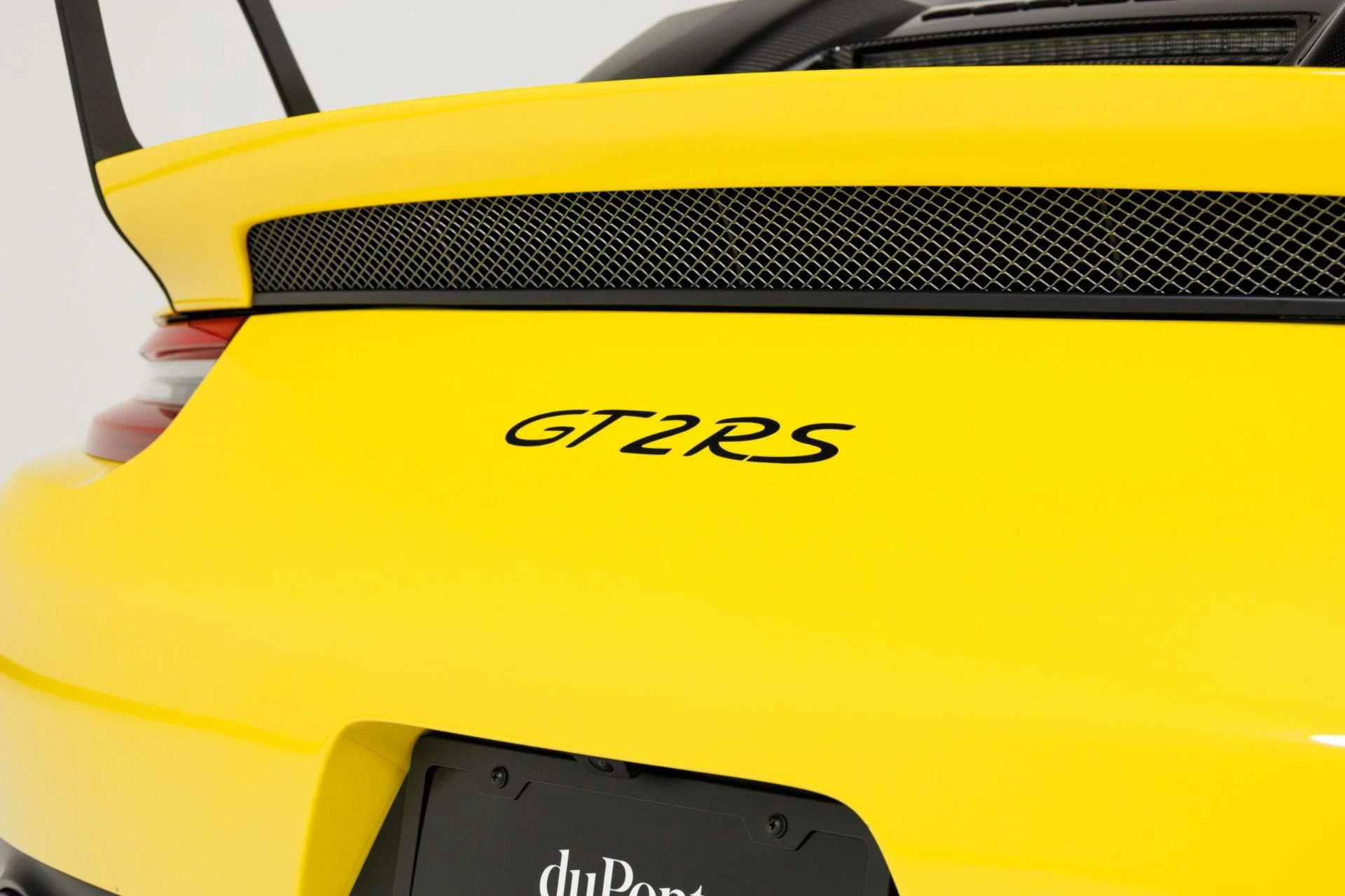 mph078_338565840_Used_2018_Porsche_911_GT_2_RS_1787778700_65a605c02a