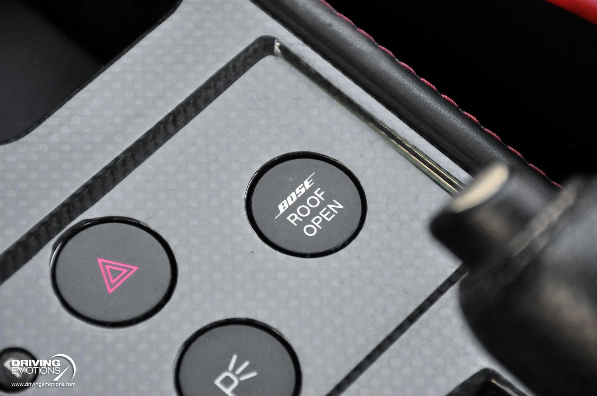 mph078_3487212642_885_p79_l_54d5bedd0d