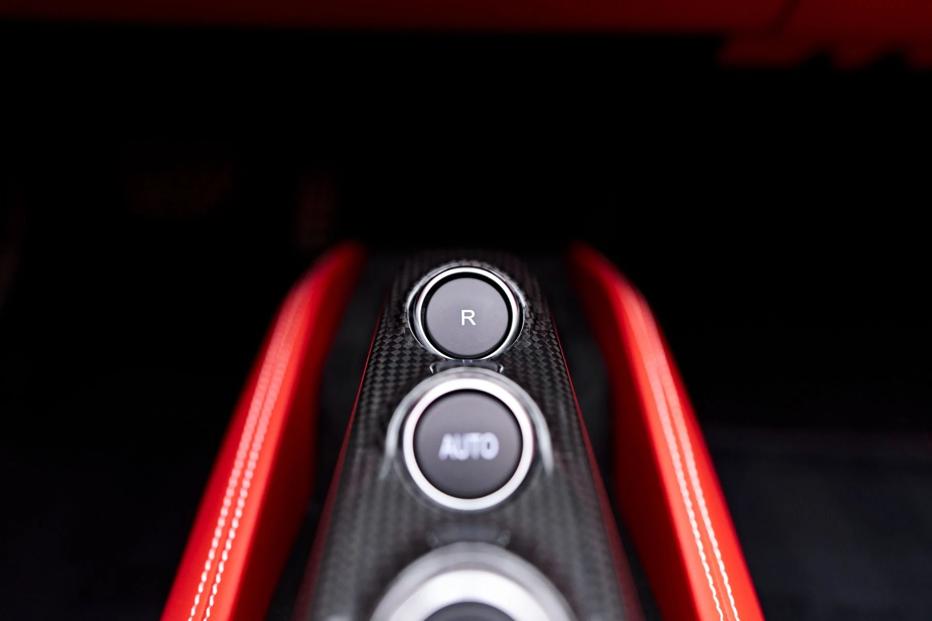 mph078_3493179490_Used_2023_Ferrari_F8_Spider_Base_1753926765_a6796a3130