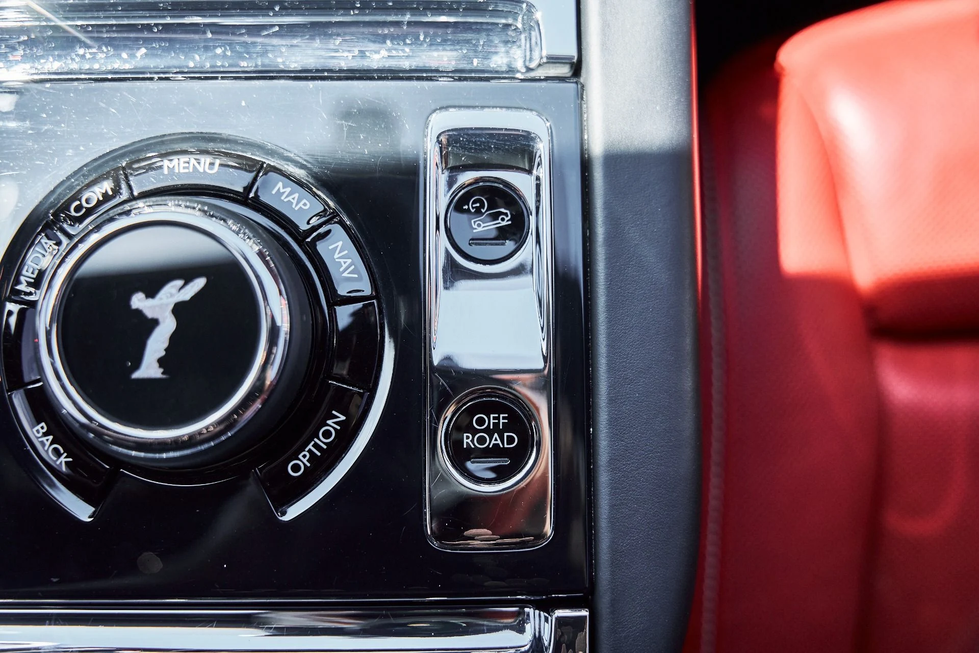 mph078_3529542162_Used_2024_Rolls_Royce_Cullinan_Black_Badge_1775871084_5f210c2970