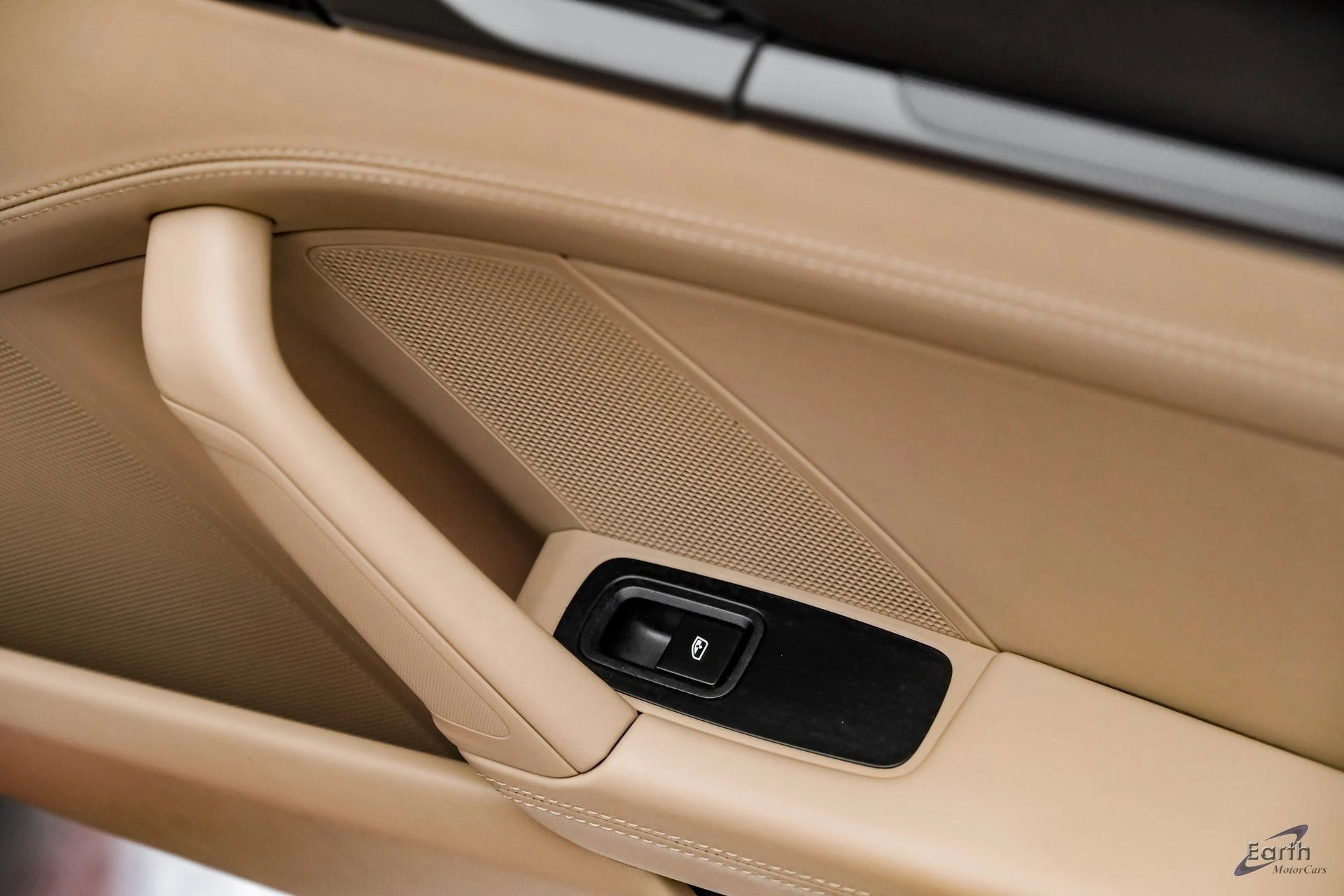 mph078_3681702149_cc8f6a5a75f37f797ca9fafdd3c310f8x_98280de45f