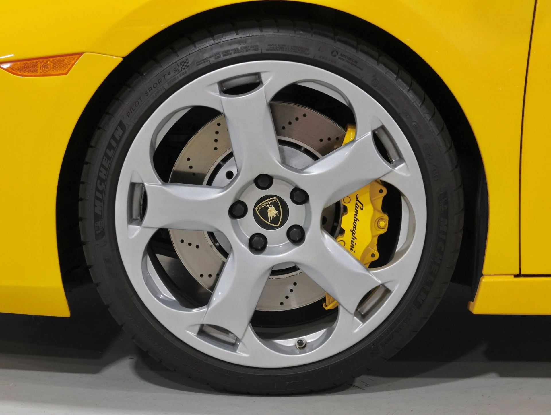 mph078_3767637387_Used_2008_Lamborghini_Gallardo_GATED_6_SPEED_MANUAL_Full_Car_PPF_Recent_20_K_Major_Service_1758142100_d06face3b2