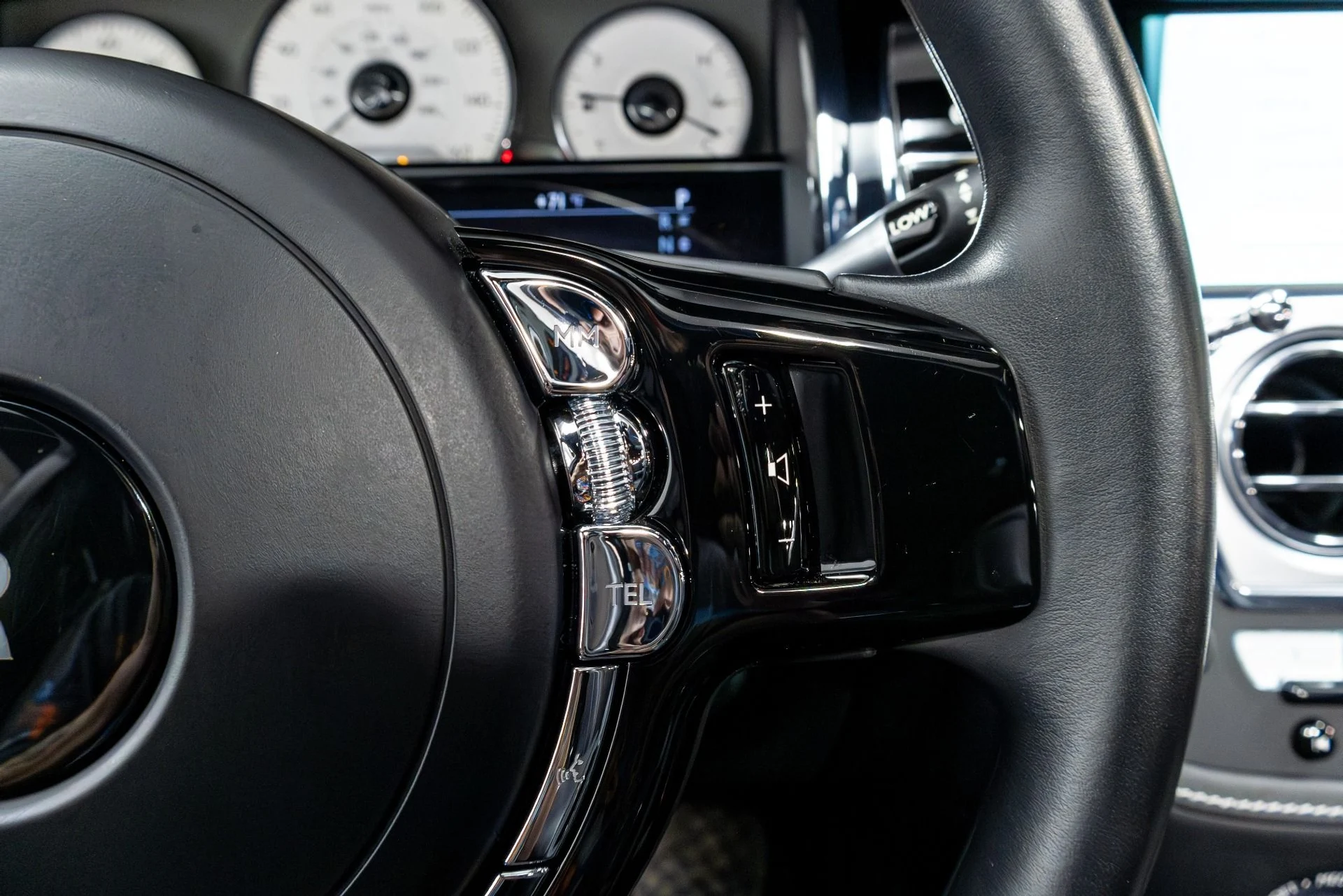 mph078_382214297_Used_2016_Rolls_Royce_Ghost_1775019332_8038049393