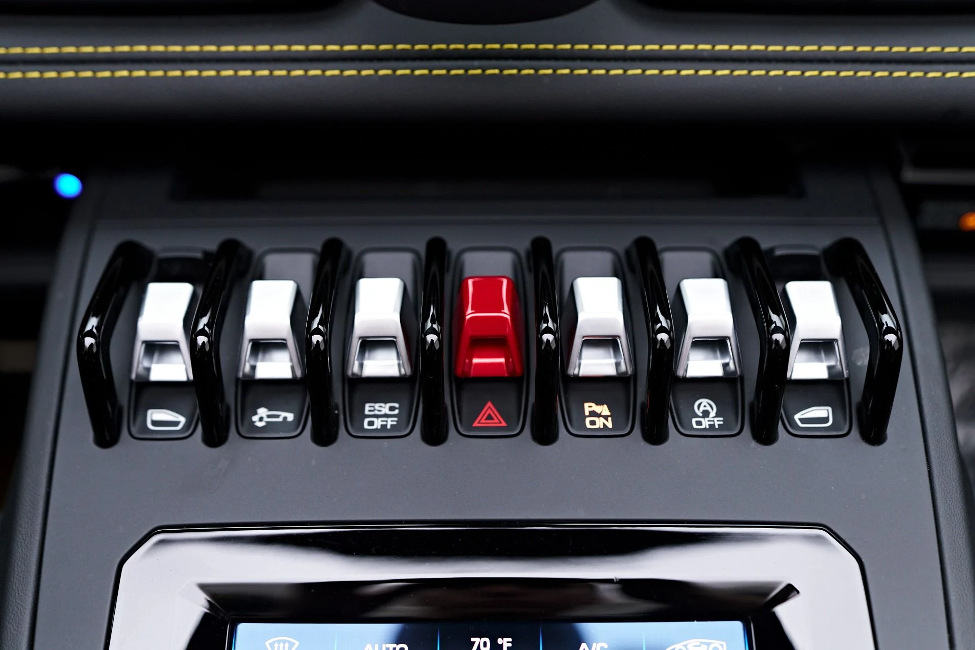 mph078_3871719360_Used_2021_Lamborghini_Huracan_EVO_Base_1754524536_158d06c03a