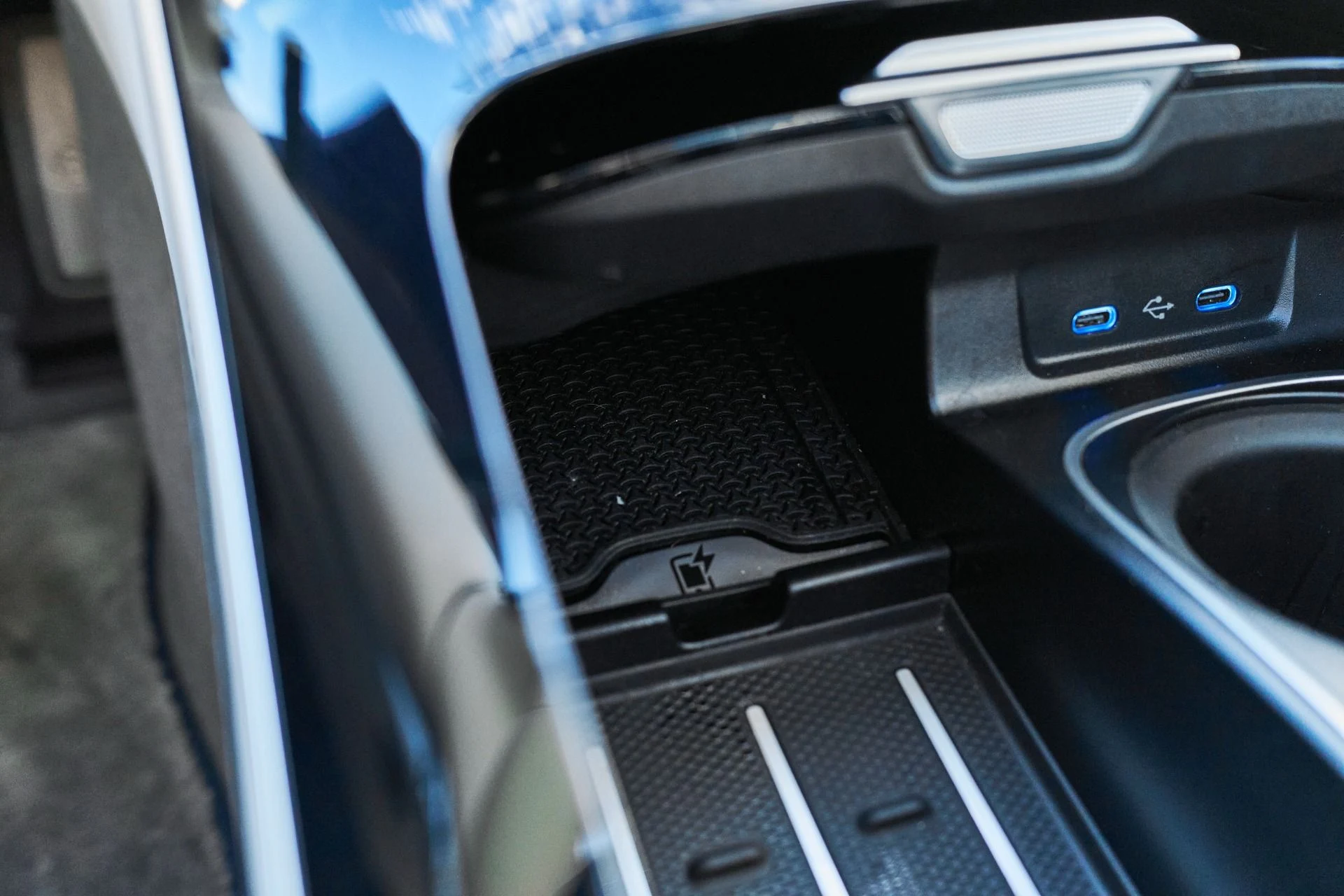 mph078_3896228016_Used_2024_Mercedes_Benz_S_Class_Maybach_S_680_1765936907_2e3b919190