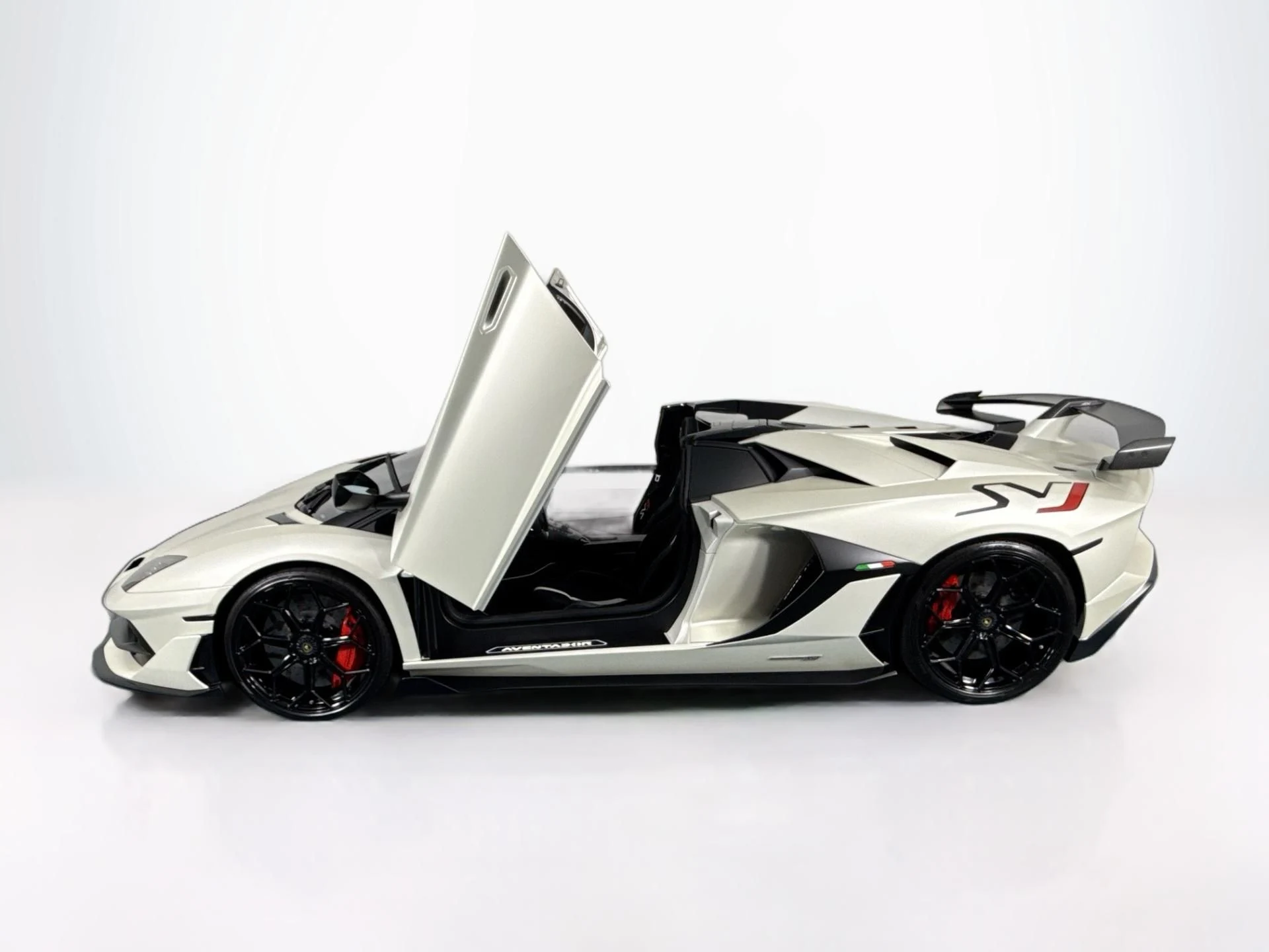 mph078_4030472827_Used_2020_Lamborghini_Aventador_LP_770_4_SVJ_Roadster_1785777176_9b1f5698d1