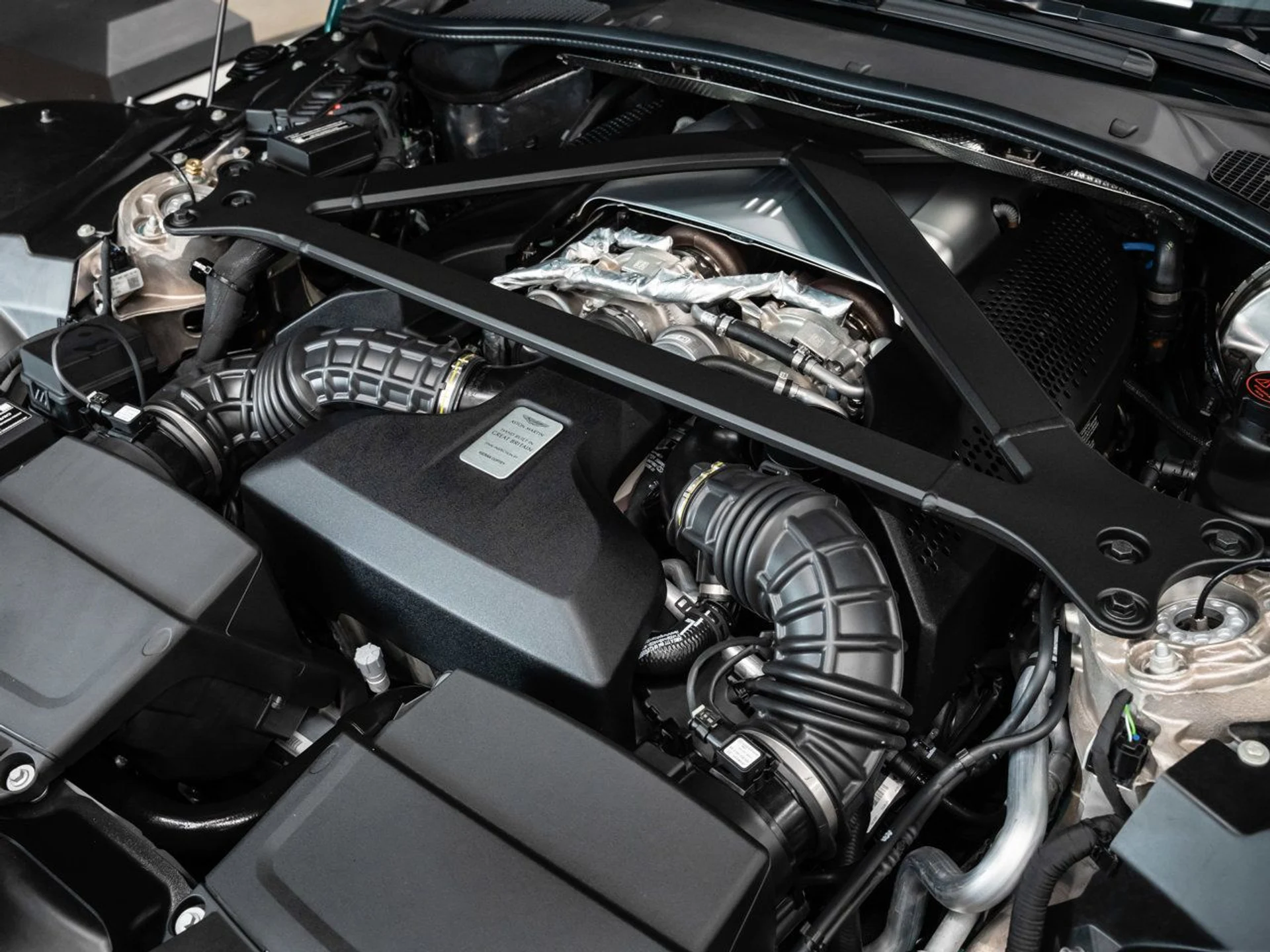 mph078_4104326525_aston_martin_vantage_2023_cc64f5770a