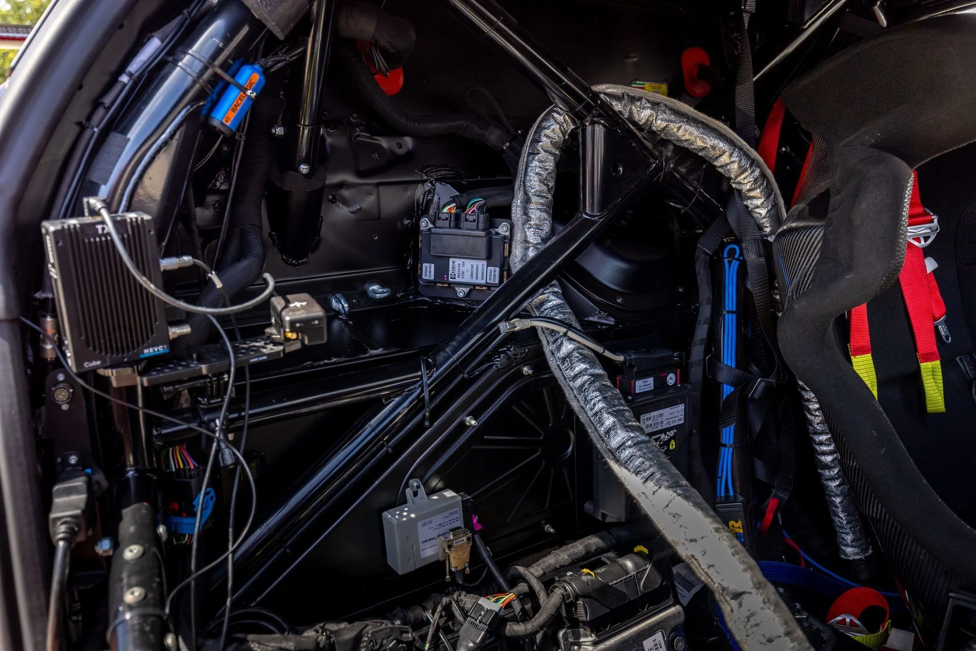 mph078_4198175579_ced3c315af914f2d9af4bbdbe03d0122_0044385c37