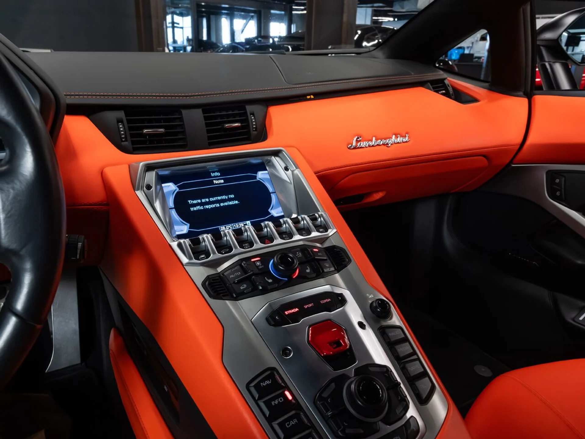 mph078_4212271983_lamborghini_aventador_2015_e0145f8091