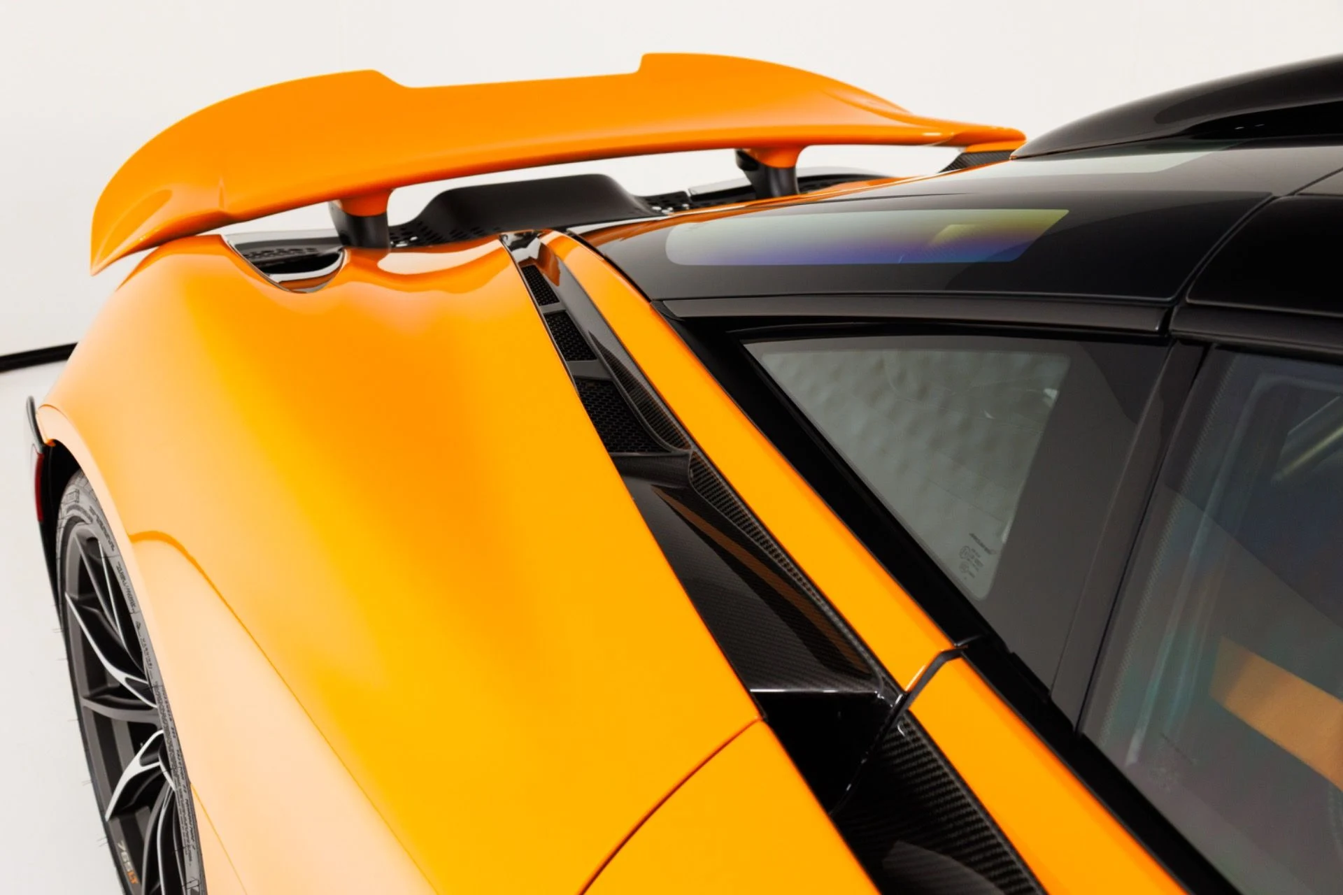 mph078_4292397654_Used_2021_Mc_Laren_765_LT_1790963861_50e753f345