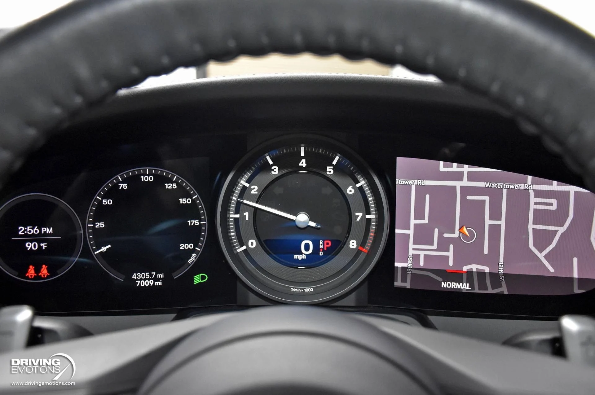 mph078_445904368_865_p79_l_8e5ca64b39