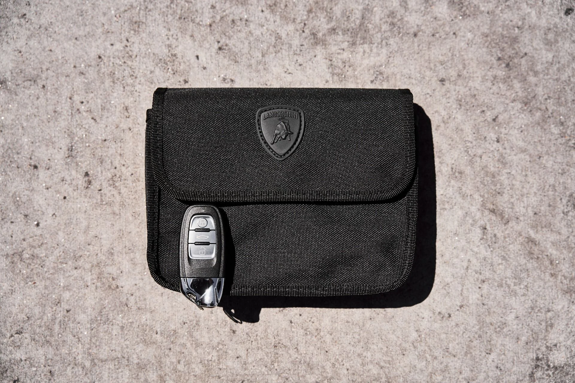 mph078_467224329_Used_2023_Lamborghini_Huracan_Sterrato_Base_1776823519_f245b3a533