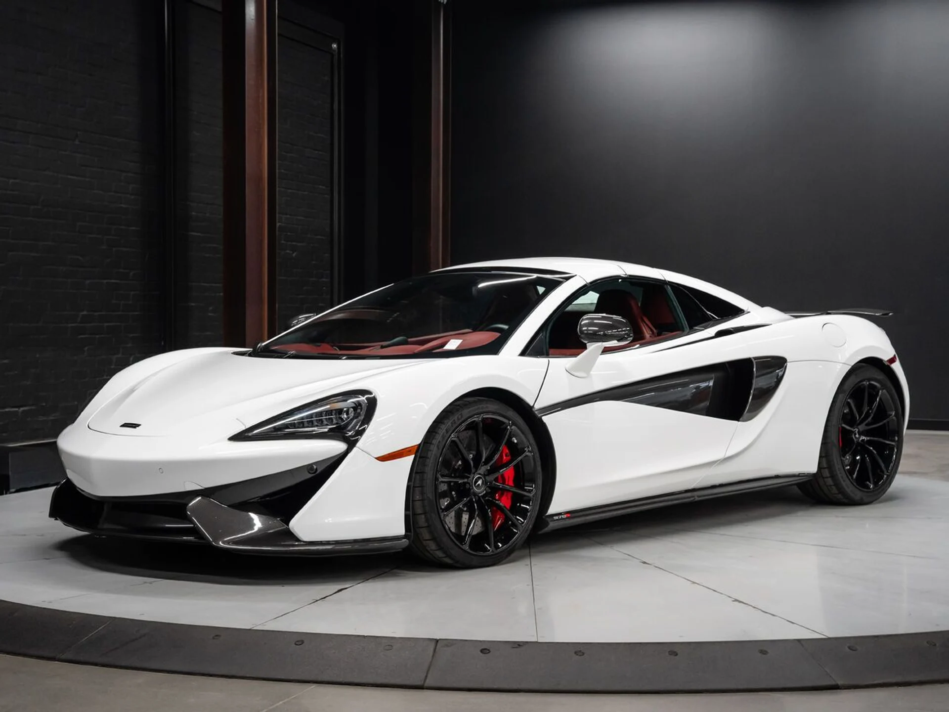 mph078_487642223_mclaren_570s_2019_617448c562