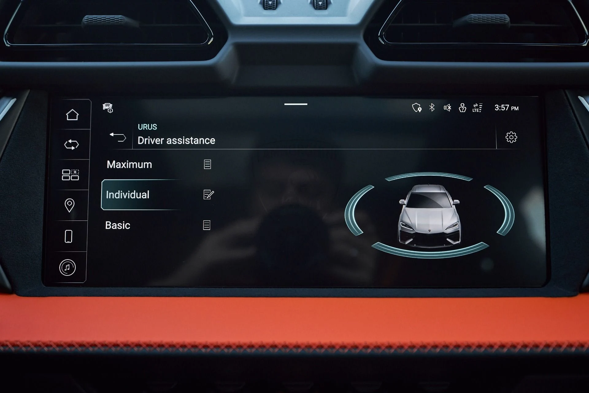 mph078_559003795_Used_2025_Lamborghini_Urus_SE_1763680399_e456f1ab52