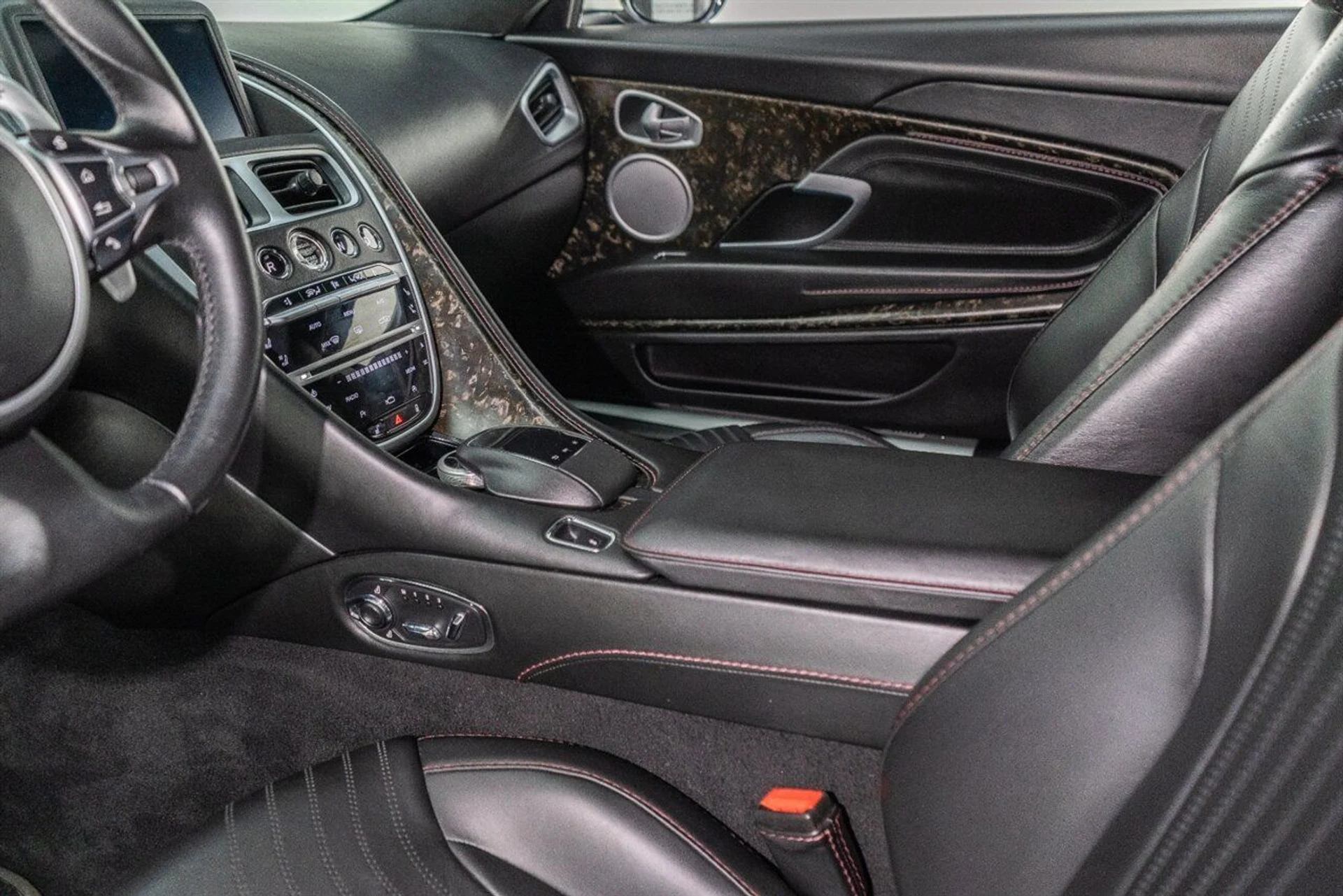 mph078_562722098_6032fe9124_1280_e98d3ca403