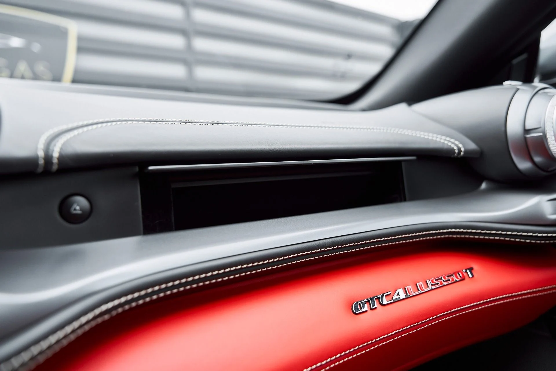 mph078_585099005_Used_2020_Ferrari_GTC_4_Lusso_T_1766786010_0712737769