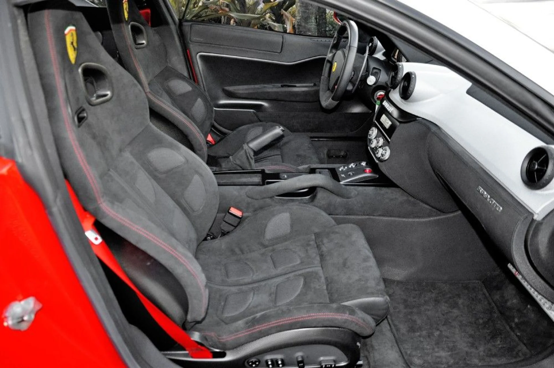 mph078_681763956_13_p79_l_13603af198