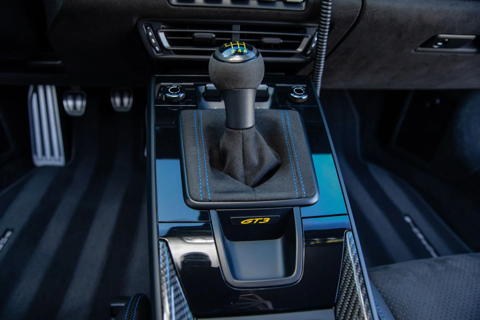 mph078_780419406_Used_2022_Porsche_911_GT_3_1769043467_7cb7b939d3