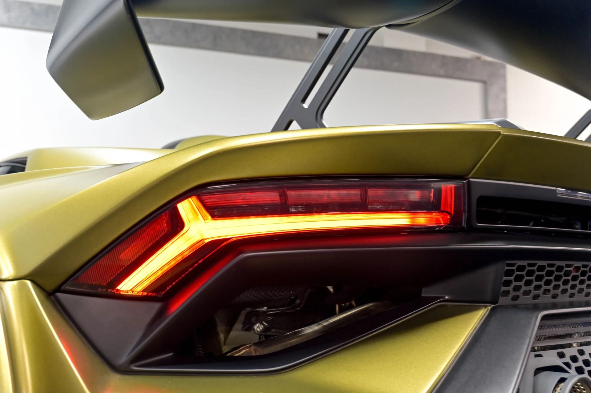 mph078_786744313_Used_2023_Lamborghini_Huracan_STO_1782768591_be6fad4d09