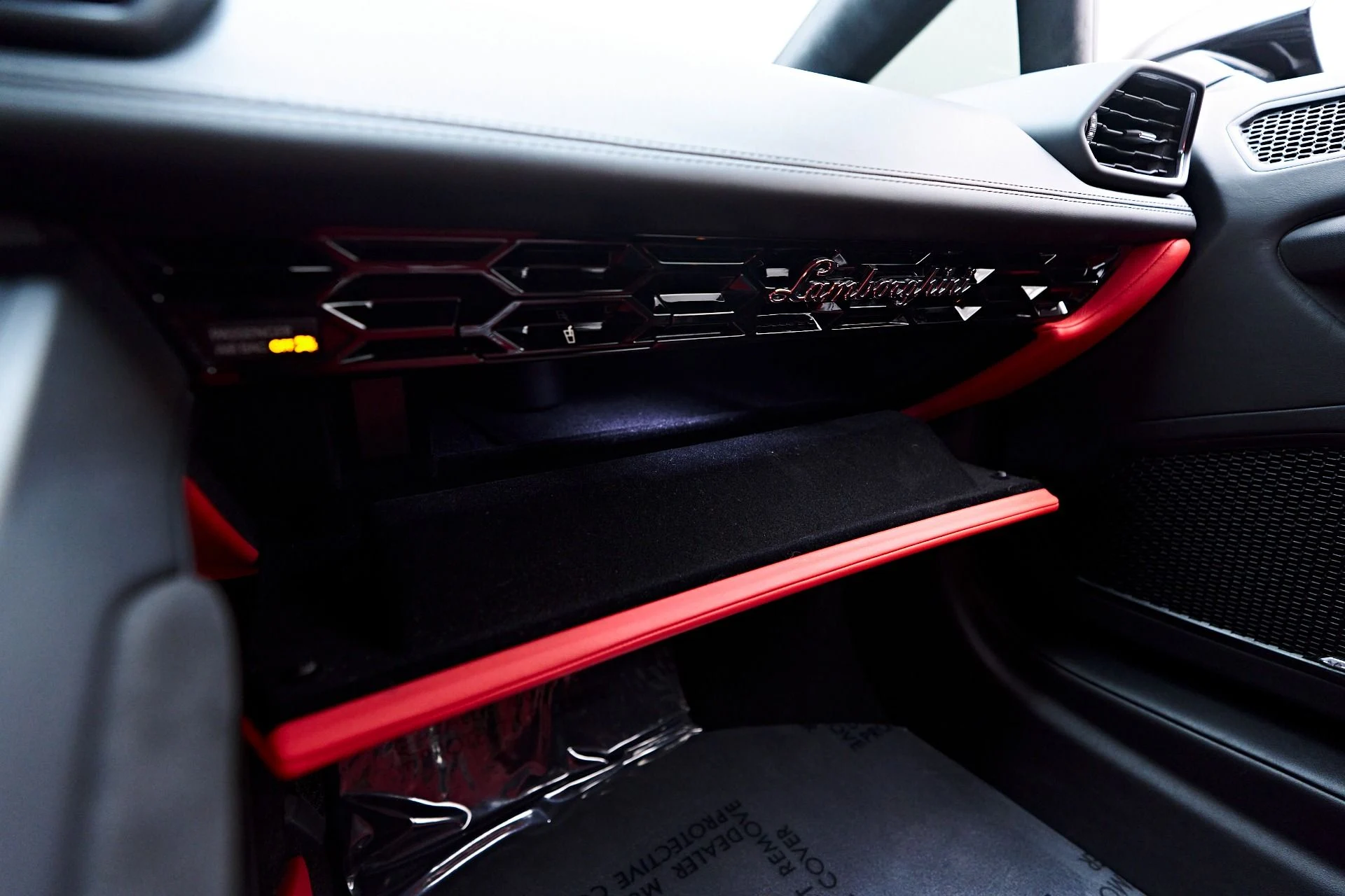 mph078_989438558_Used_2022_Lamborghini_Huracan_EVO_Base_1752781637_40e3a9f55c